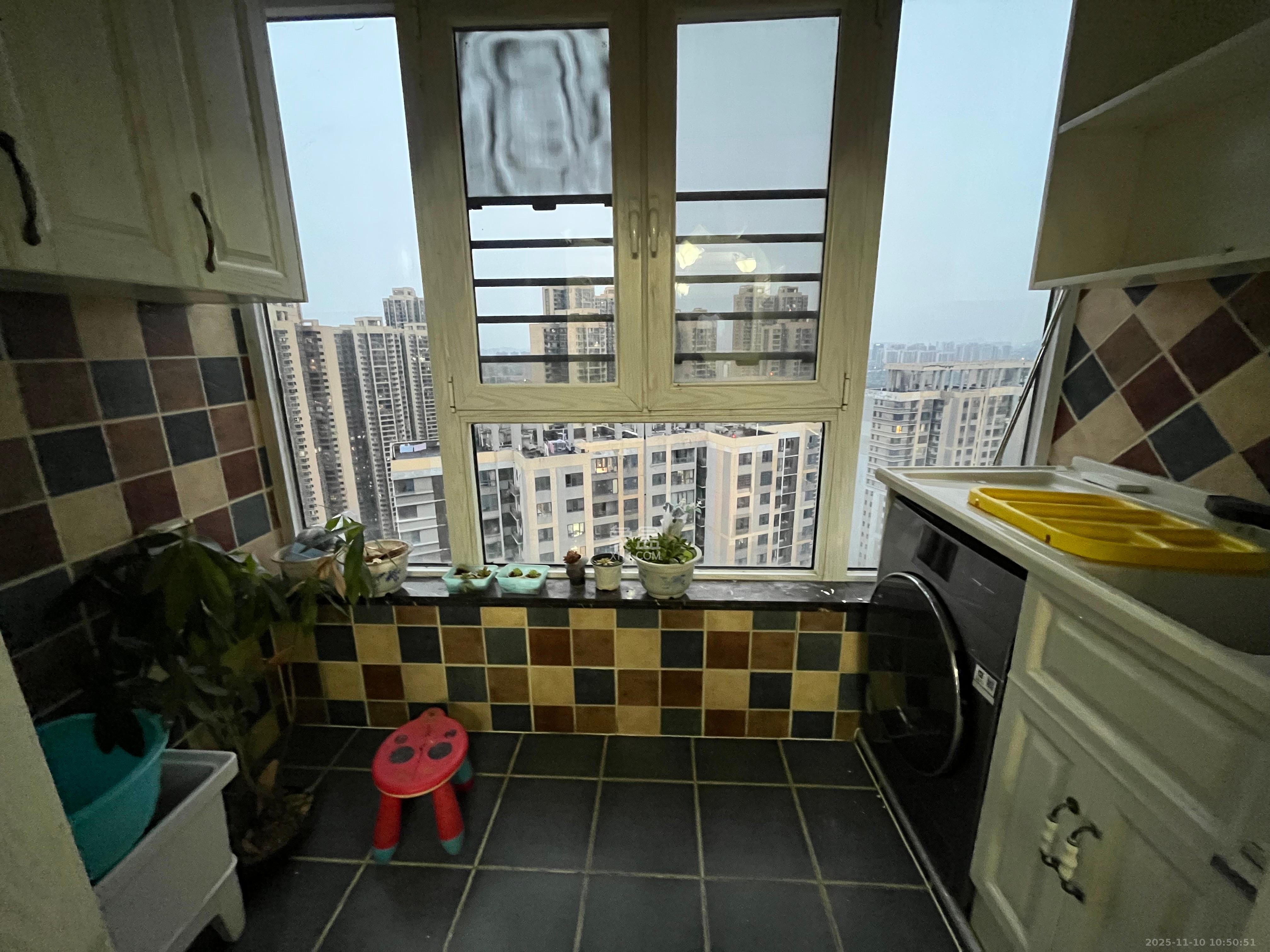 北辰三角洲B2E2区  3室2厅2卫    4300.0元/月室内图