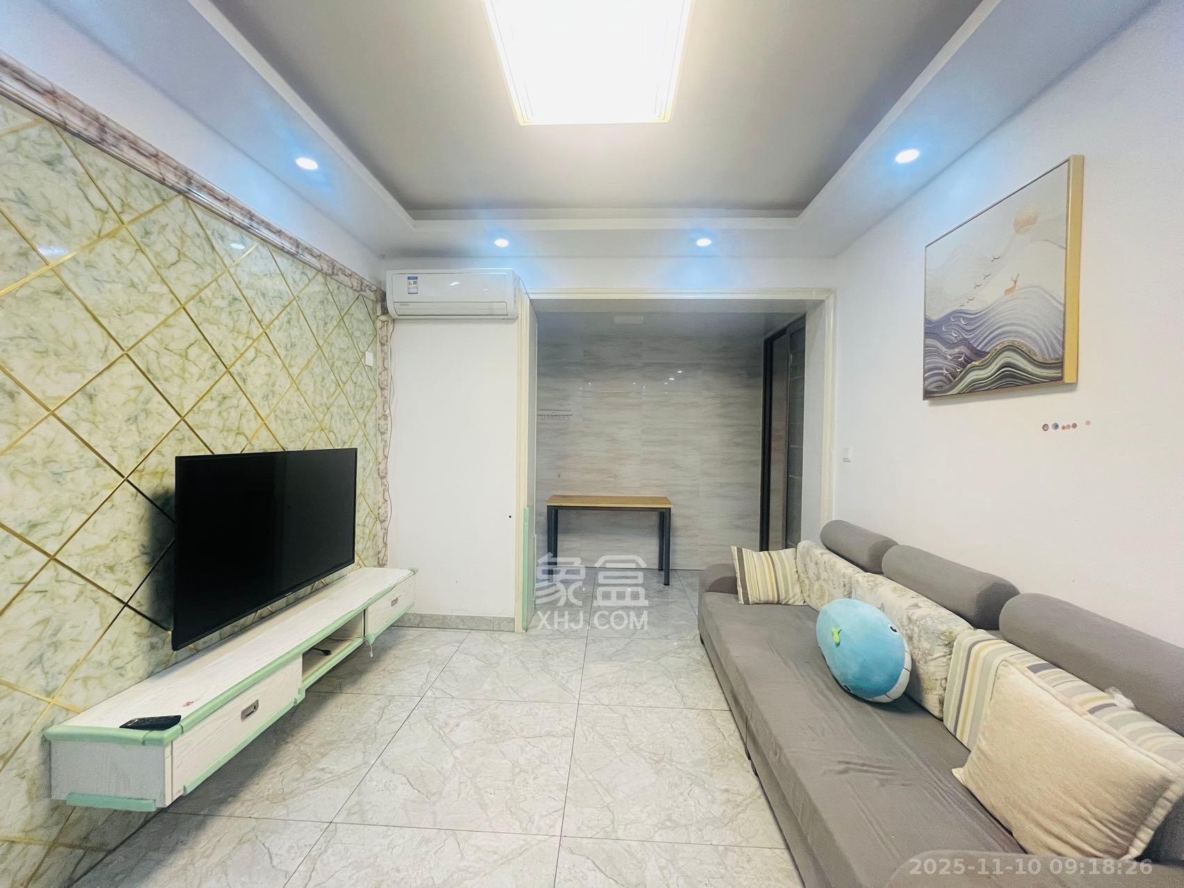 西子湖畔沃府  3室2厅1卫    2600.0元/月