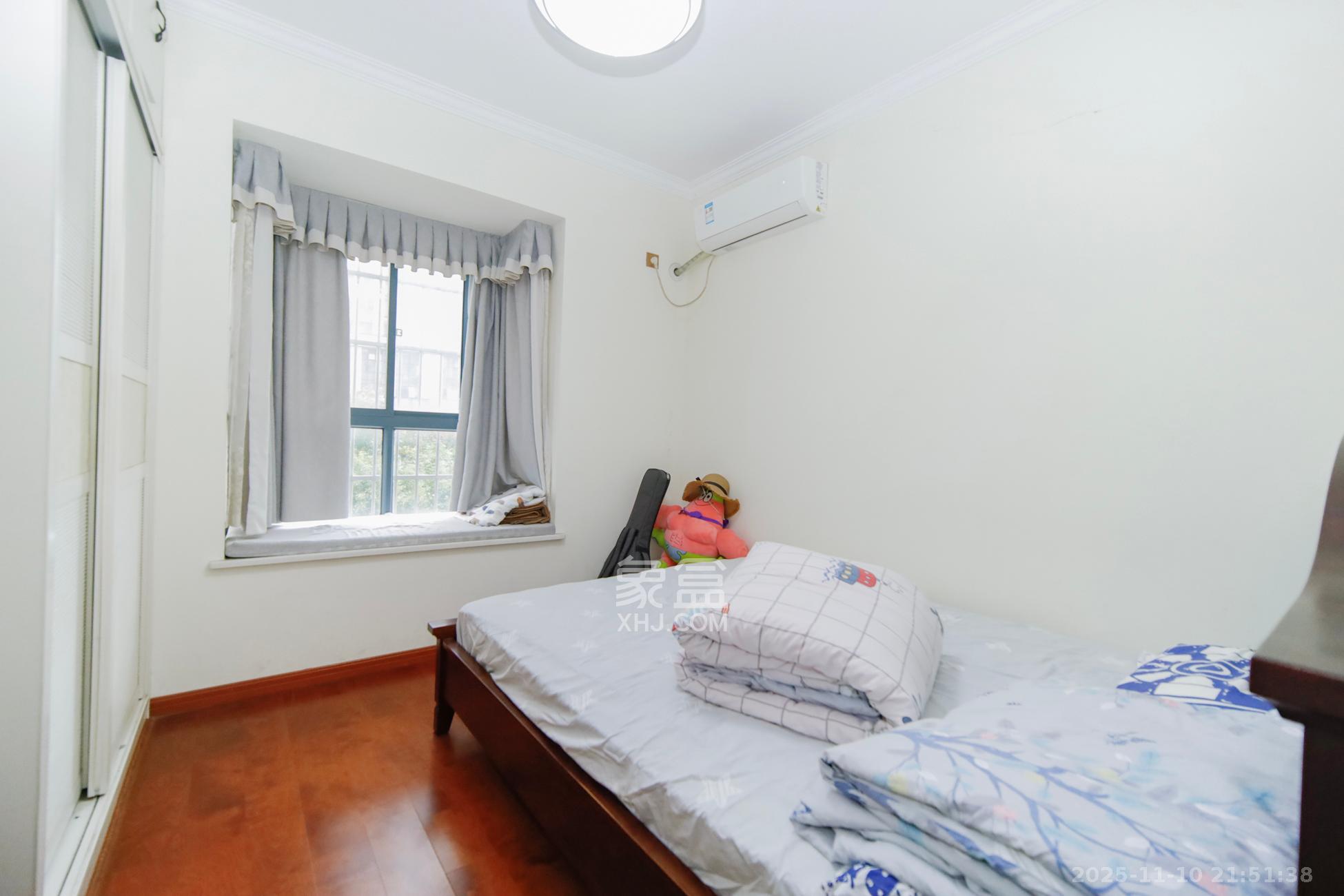 巢之恋  2室2厅1卫    65.0万卧室