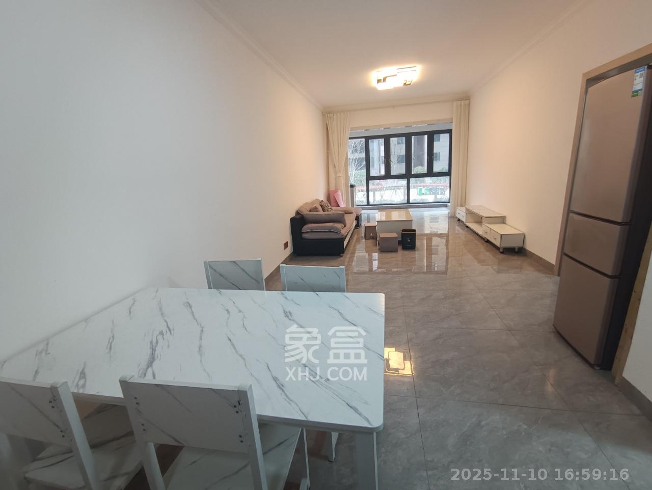 澳海澜庭  3室2厅1卫    1800.0元/月