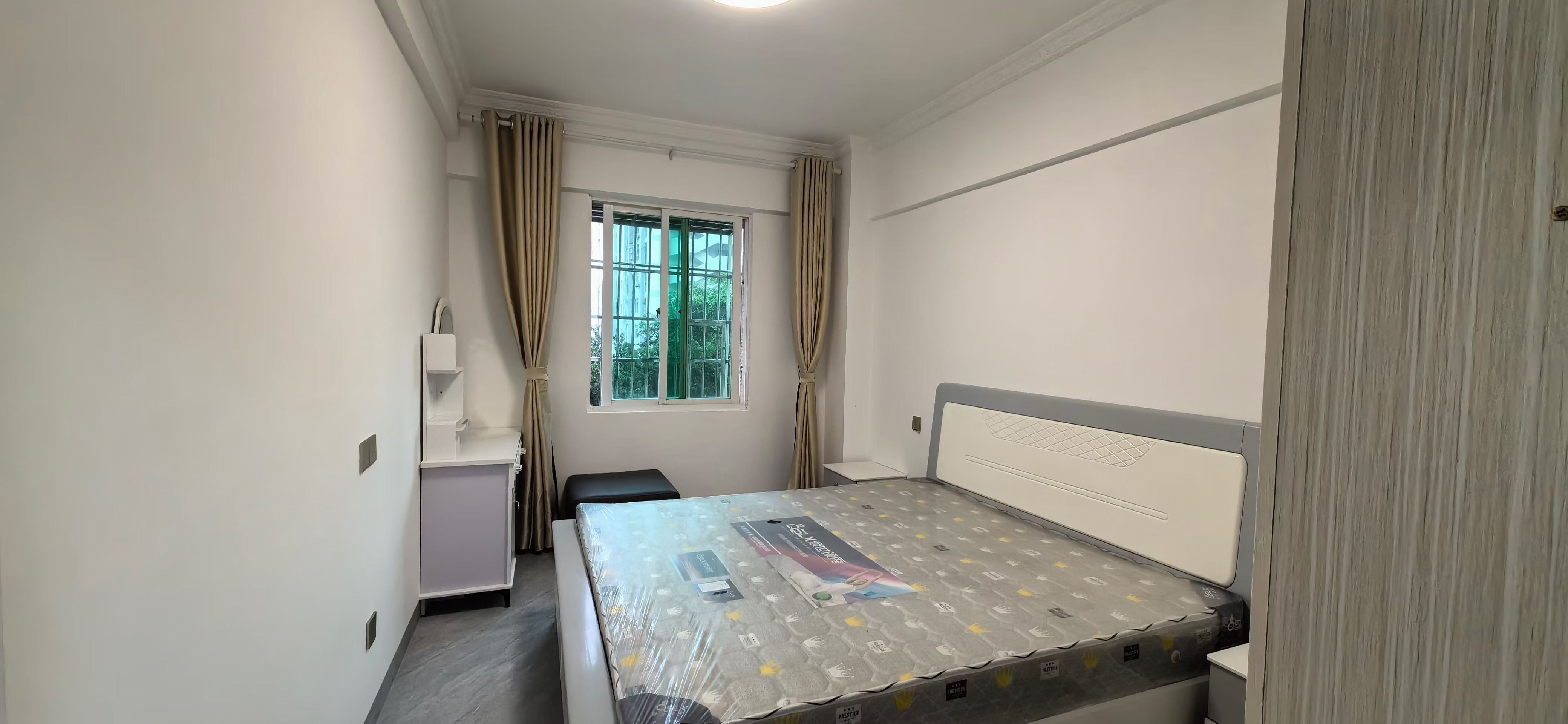 国联大厦 1室1厅1卫 1800.0元/月 国联大厦 1室1厅1卫 1800.0元/月室内图