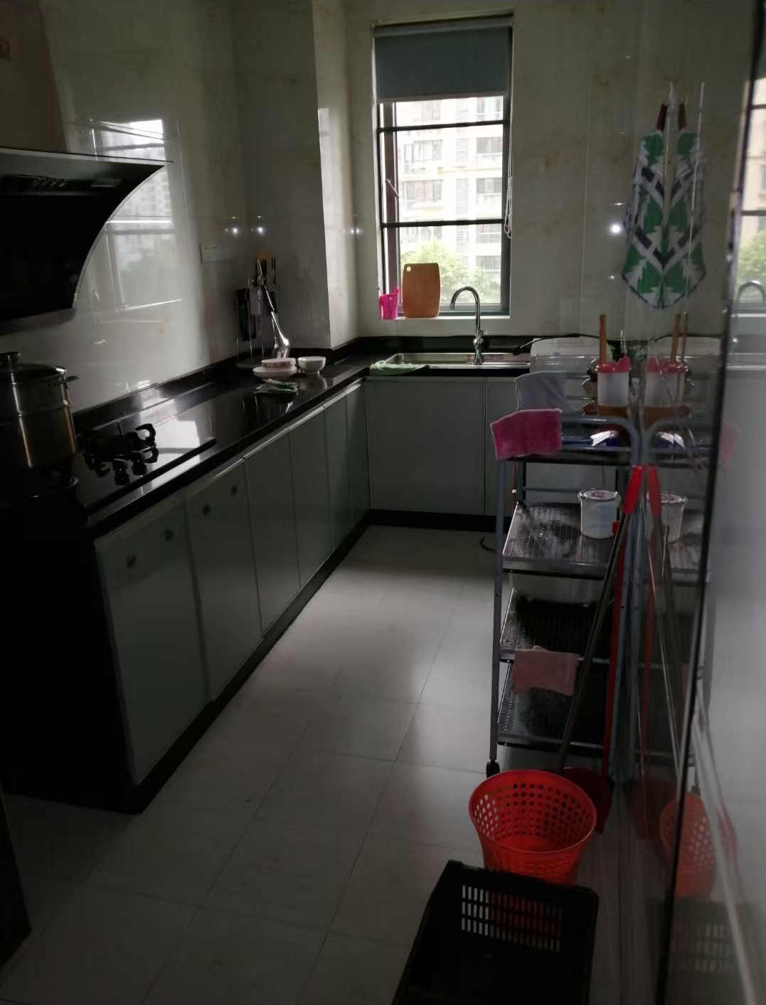 海阔天空-国瑞城一期（名仕苑）  3室2厅2卫    6800.0元/月室内图