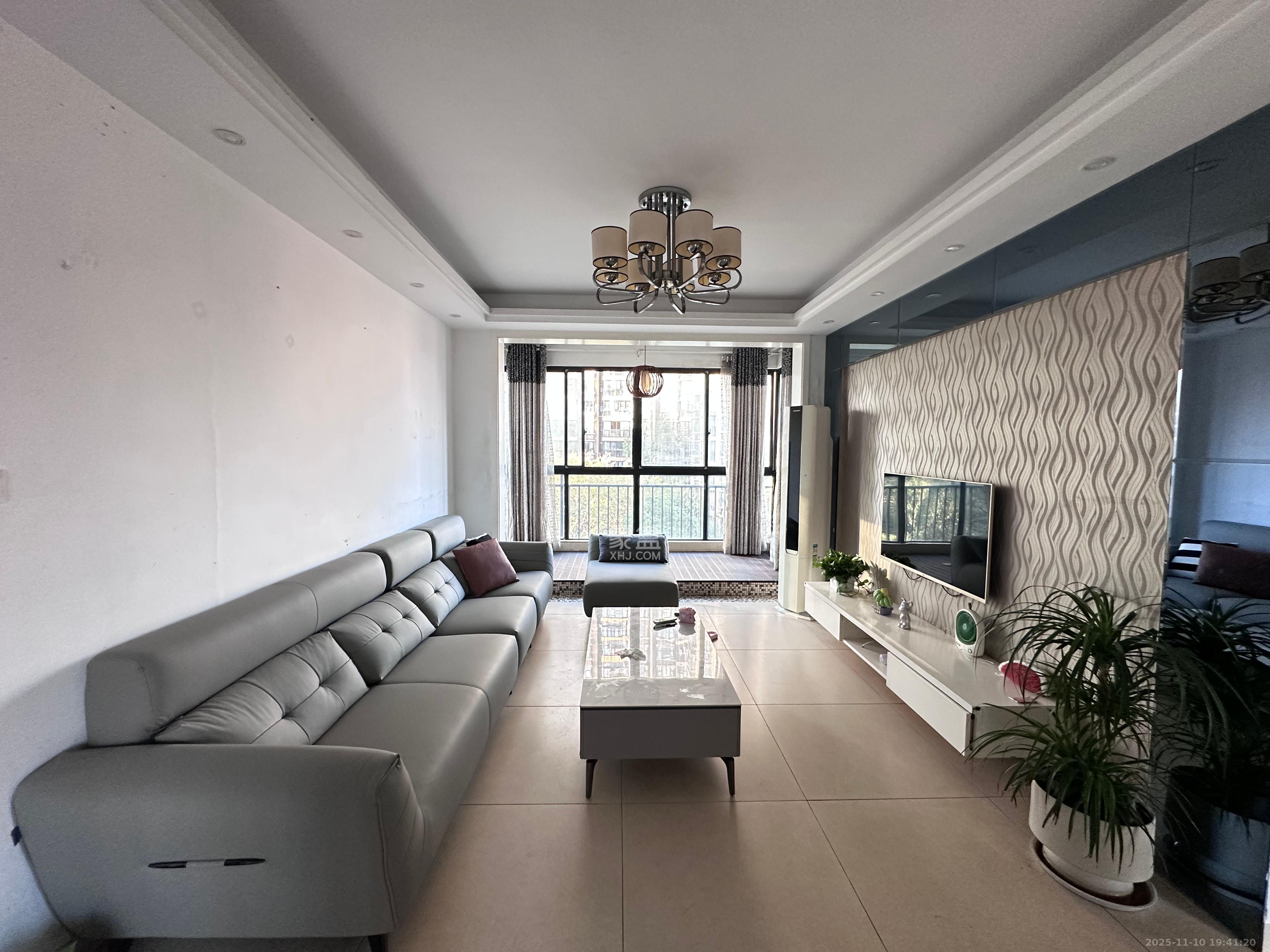 金鼎公园尚  2室2厅1卫    1900.0元/月