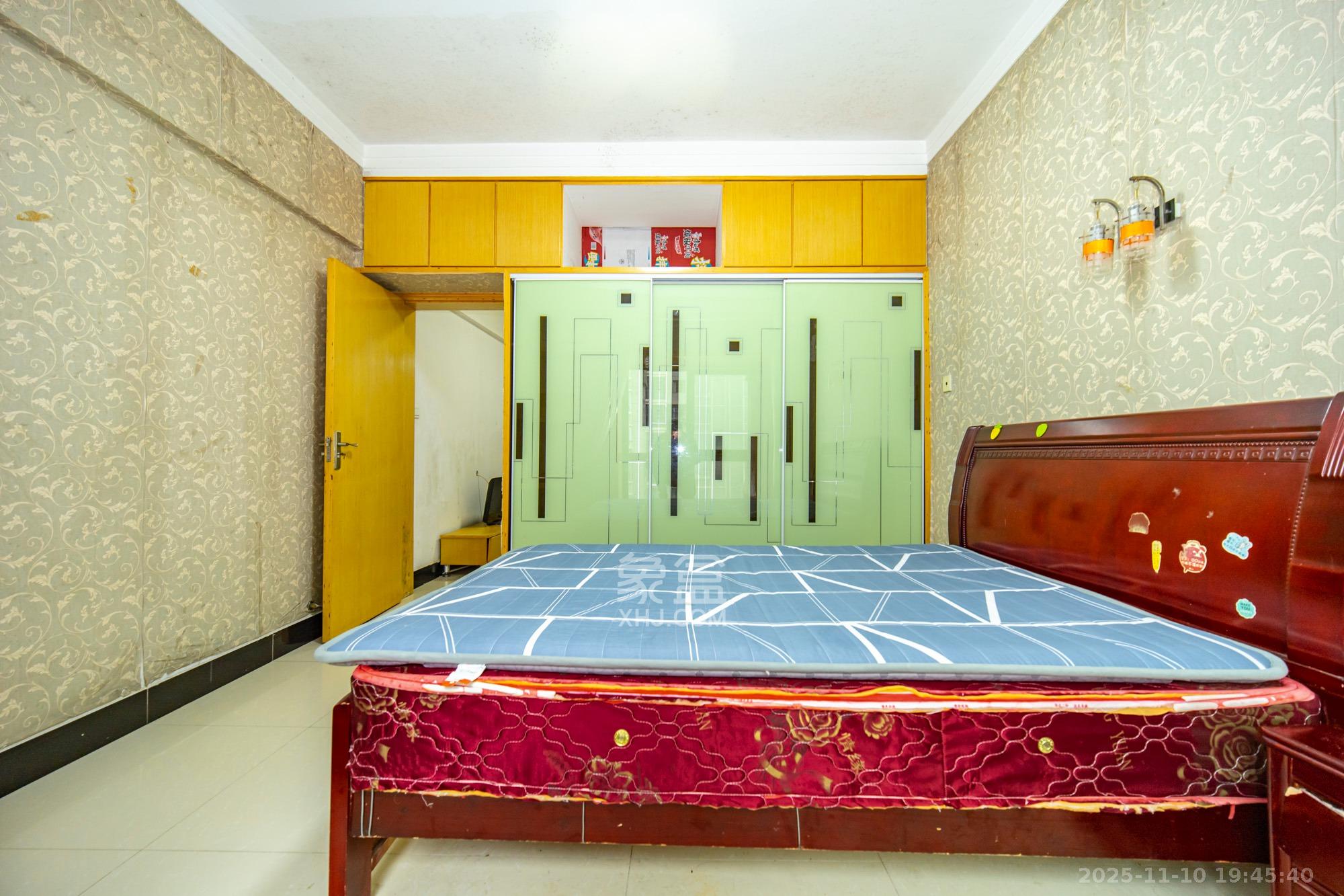 尚都花园城  1室1厅1卫    17.8万卧室