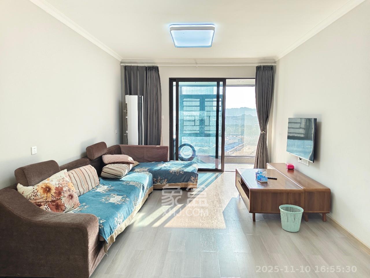 城发恒伟星雅韵（恒伟星辉苑）  4室2厅2卫    3200.0元/月