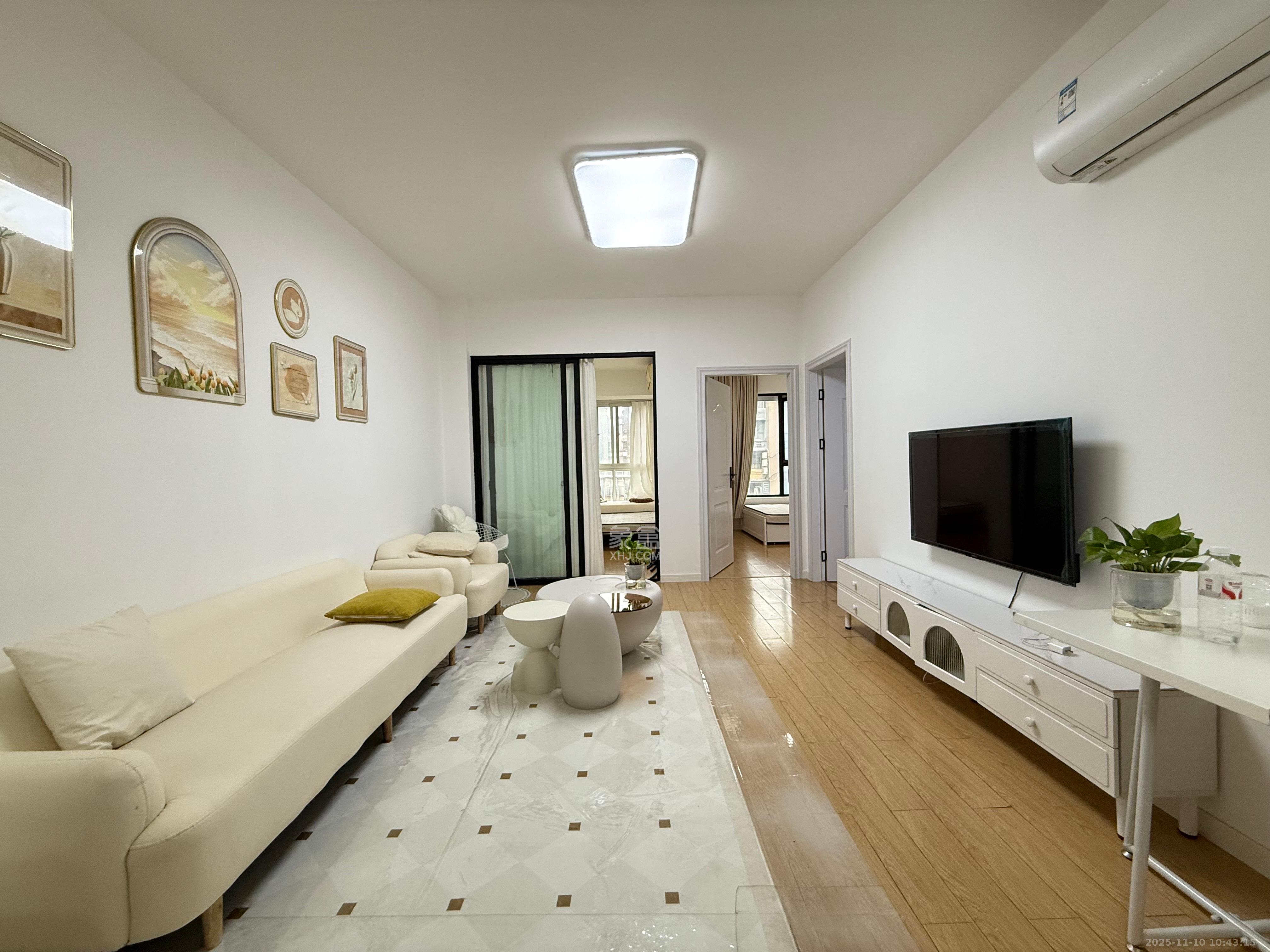 万象新天  3室1厅2卫    2900.0元/月