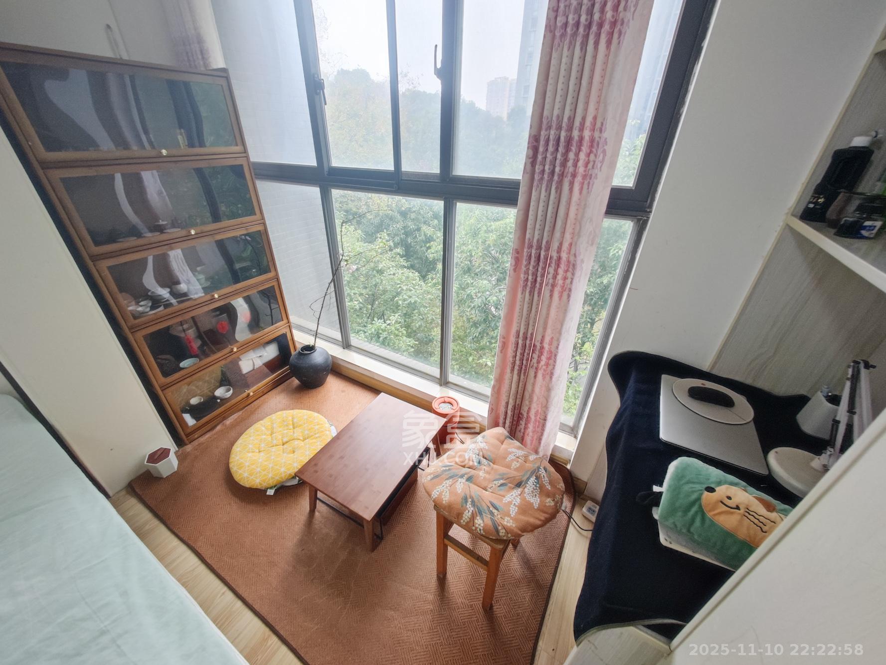 颐和佳园  2室2厅1卫    62.0万阳台