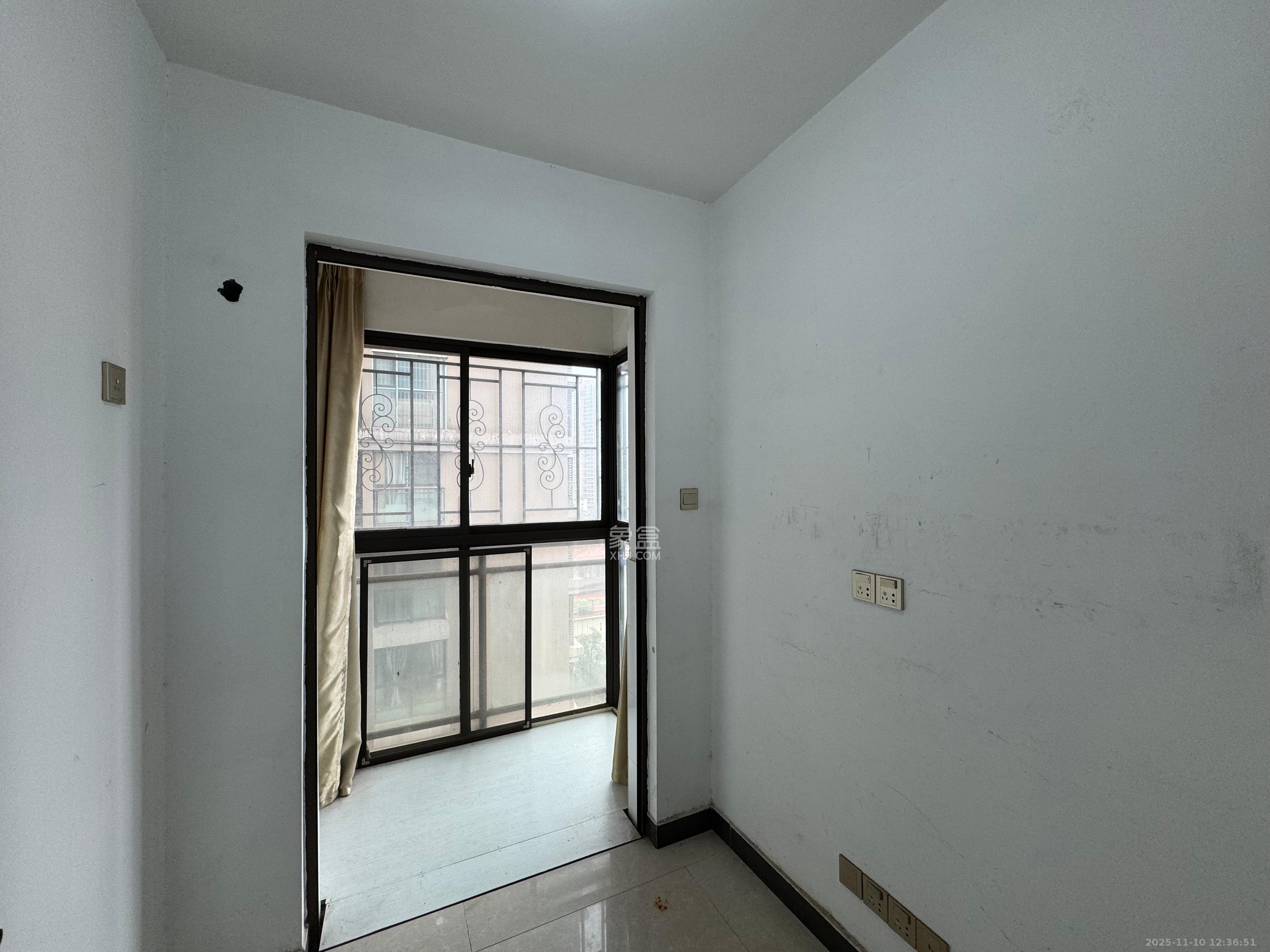 海洋半岛(月珑湾) 2室2厅2卫 2200.0元/月 海洋半岛(月珑湾) 2室2厅2卫 2200.0元/月室内图