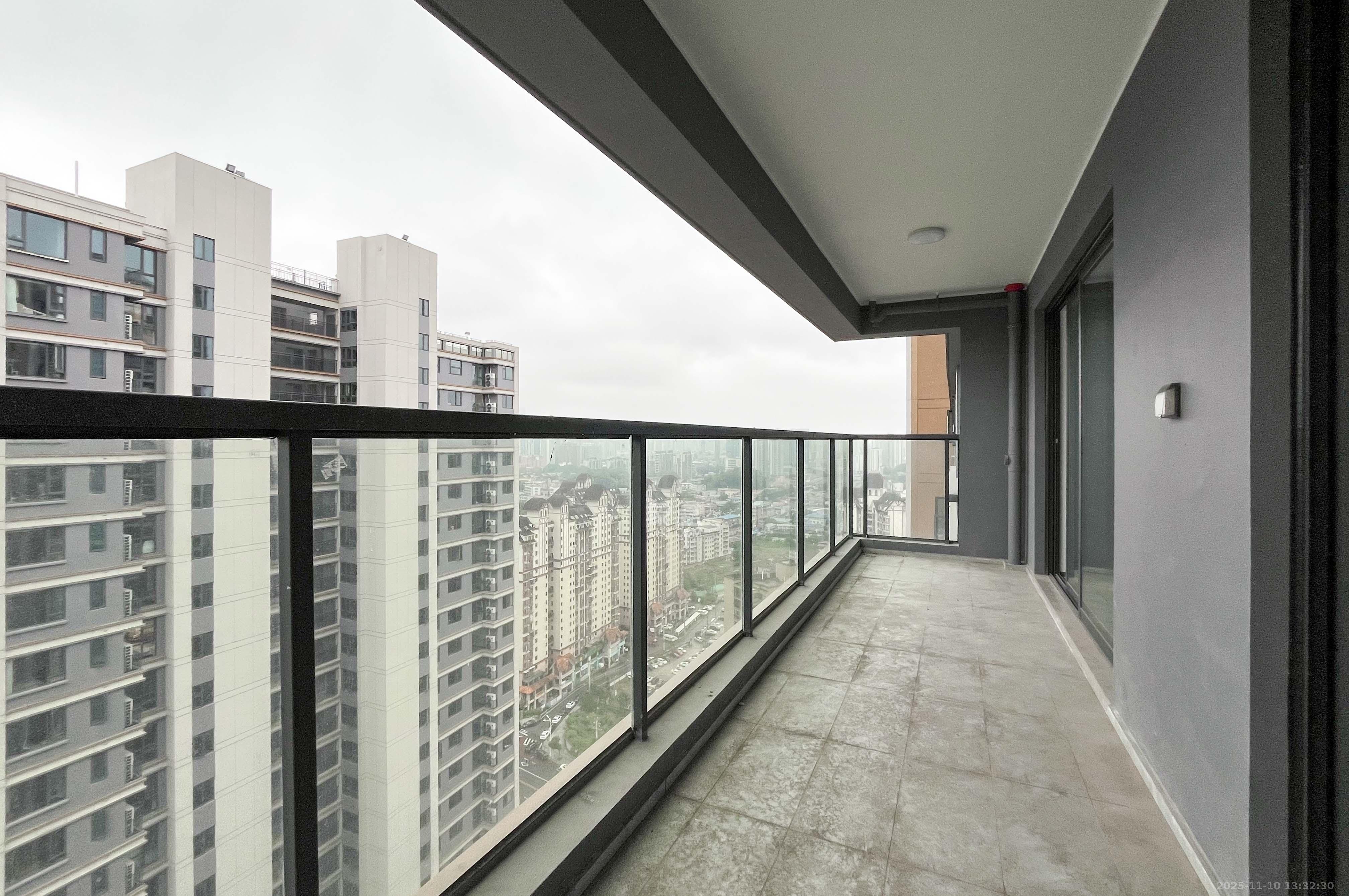 金地峯范  4室2厅2卫    259.0万其他