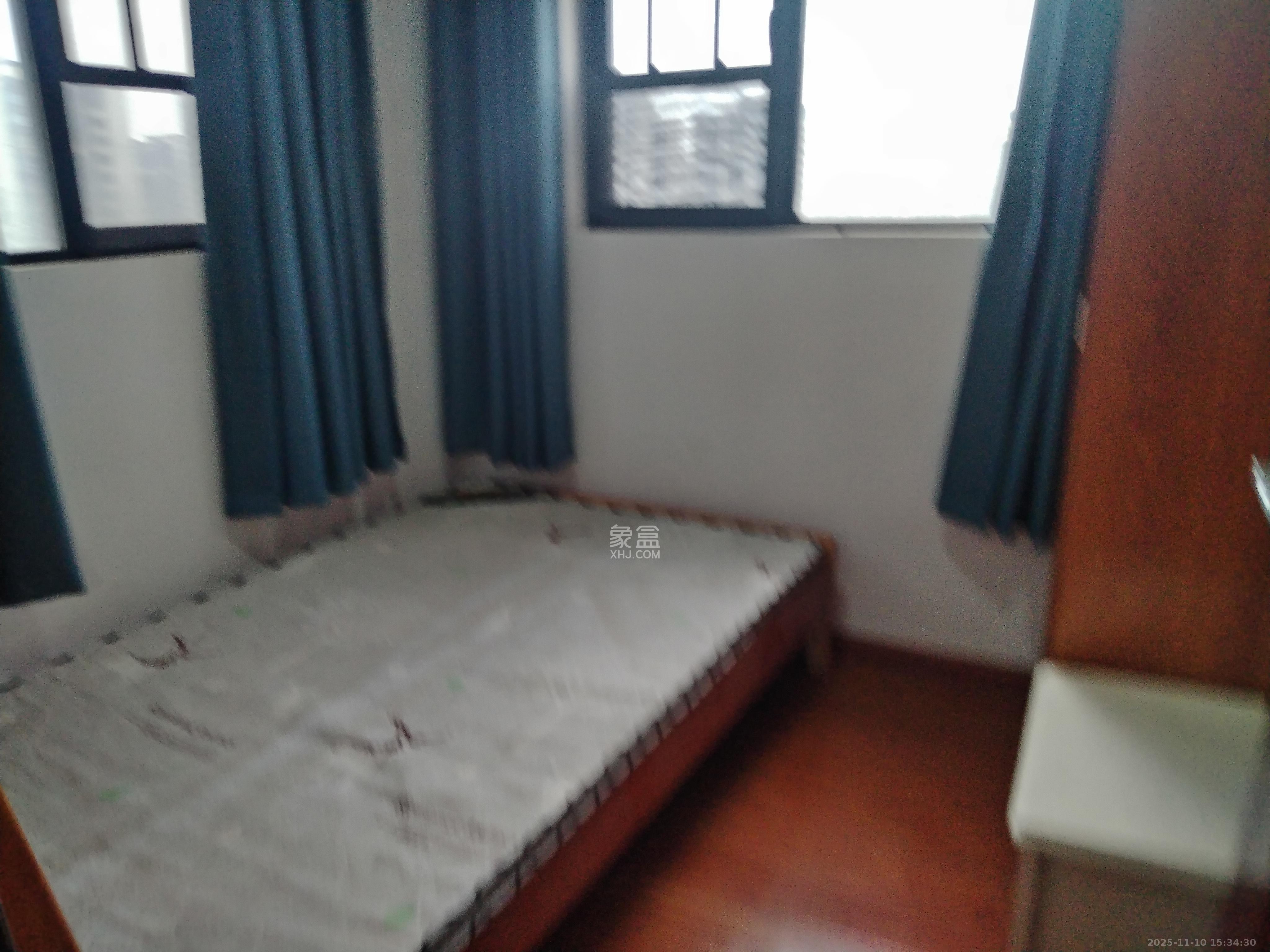 深业喜汇  4室2厅2卫    2400.0元/月室内图