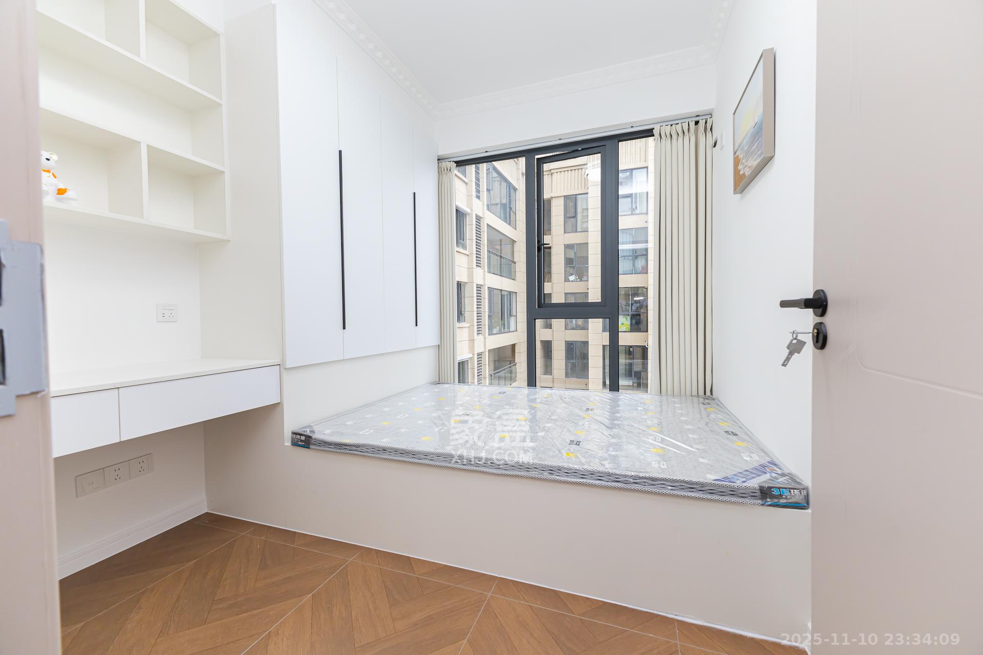 明发阅江悦府  3室2厅1卫    83.8万卧室