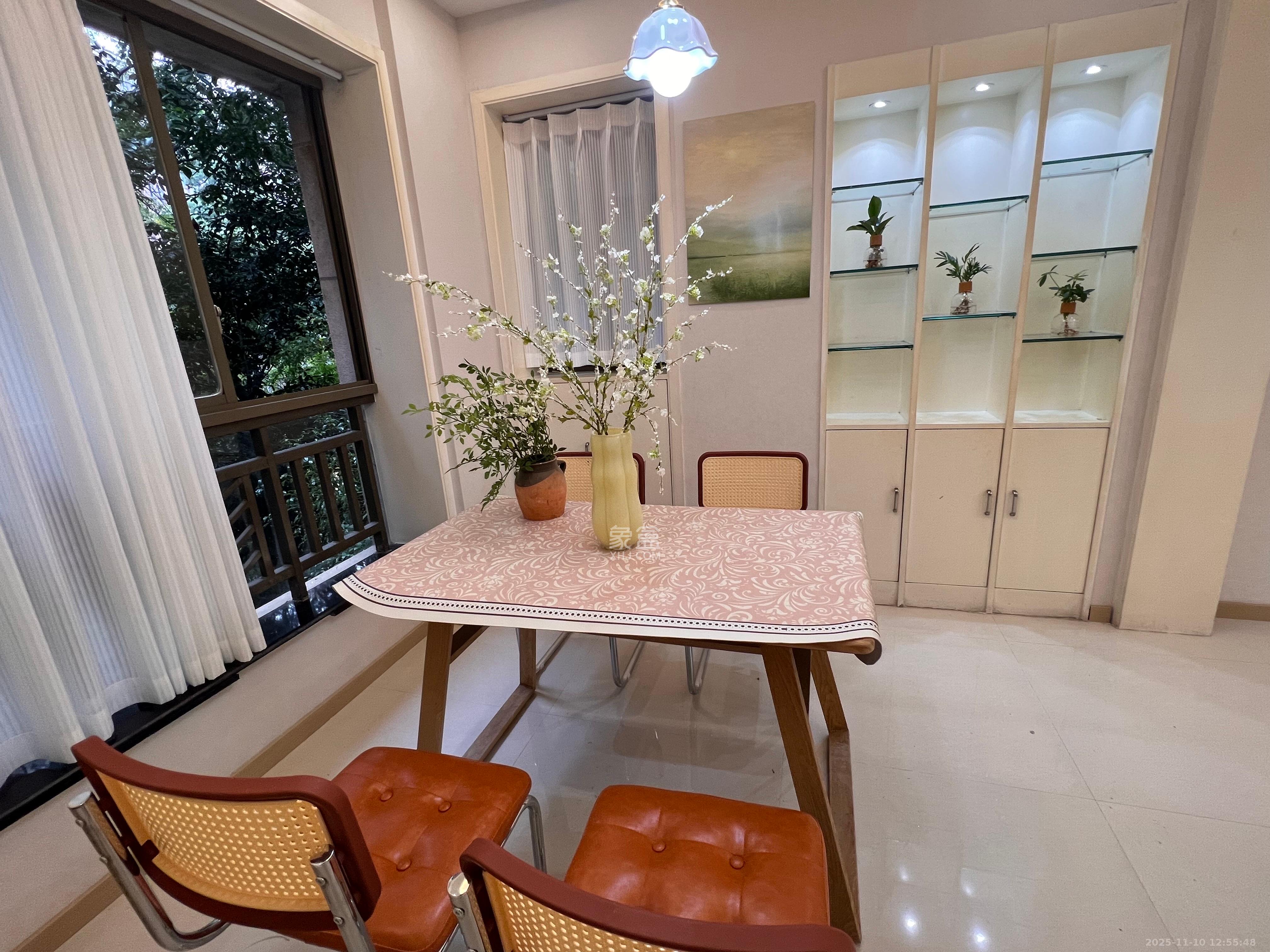 奥林匹克花园 4室1厅2卫 3500.0元/月 奥林匹克花园 4室1厅2卫 3500.0元/月室内图