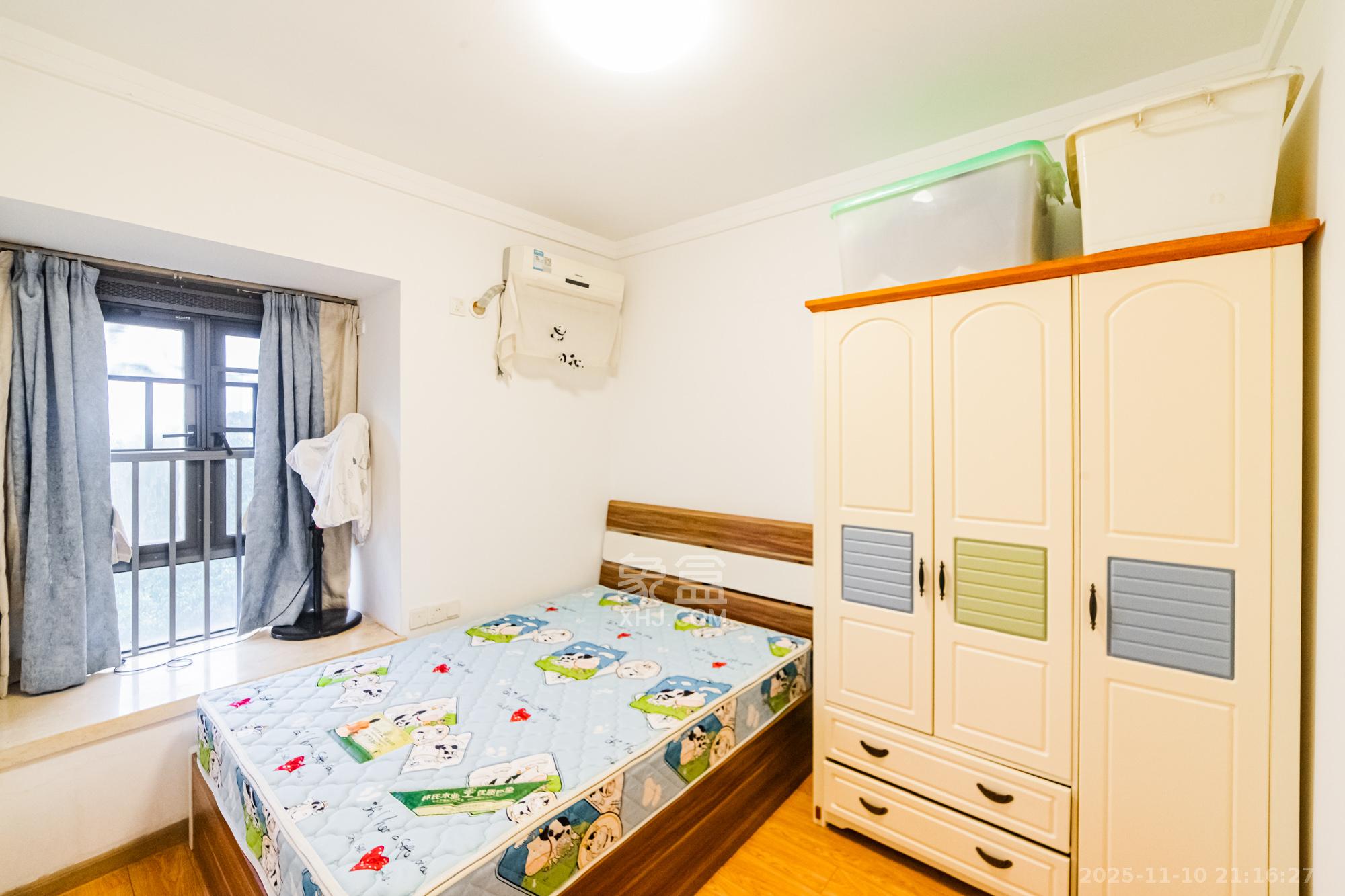 珠江花城三期锦鲤 2室2厅1卫 57.2万 珠江花城三期锦鲤 2室2厅1卫 57.2万卧室