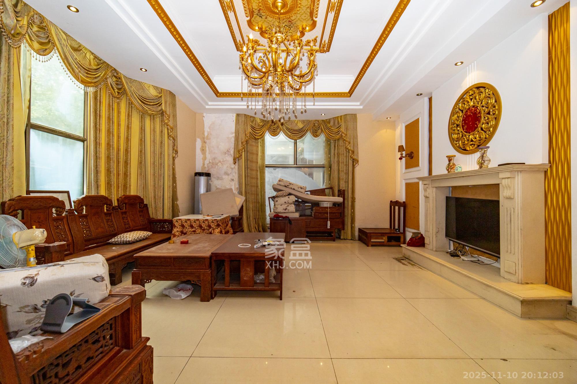 碧桂园威尼斯城  5室2厅5卫    628.0万