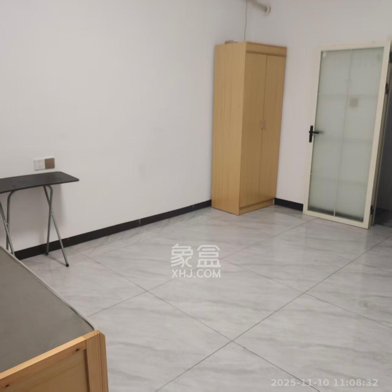 星沙二区 1室1厅1卫 700.0元/月 星沙二区 1室1厅1卫 700.0元/月室内图