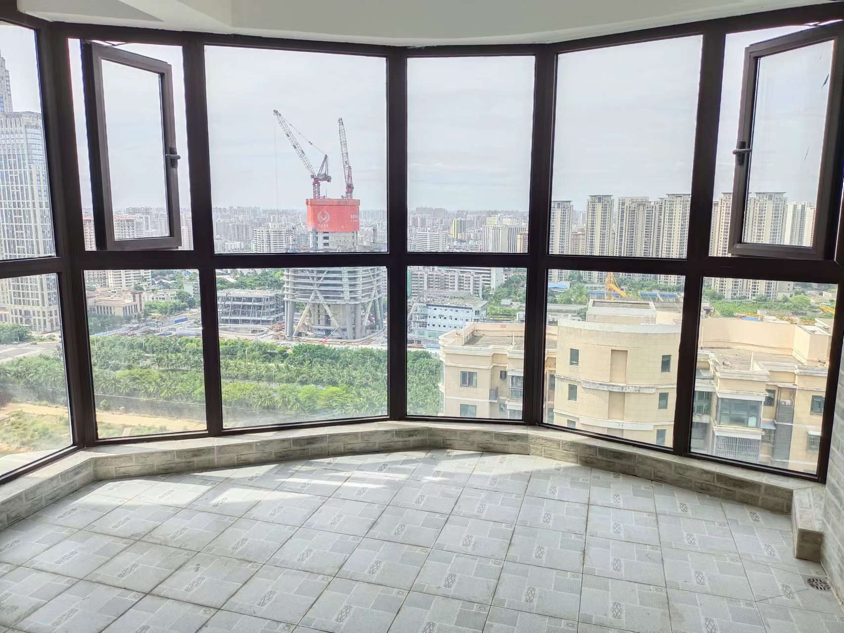 国兴城(B区) 3室2厅2卫 4300.0元/月 国兴城(B区) 3室2厅2卫 4300.0元/月室内图