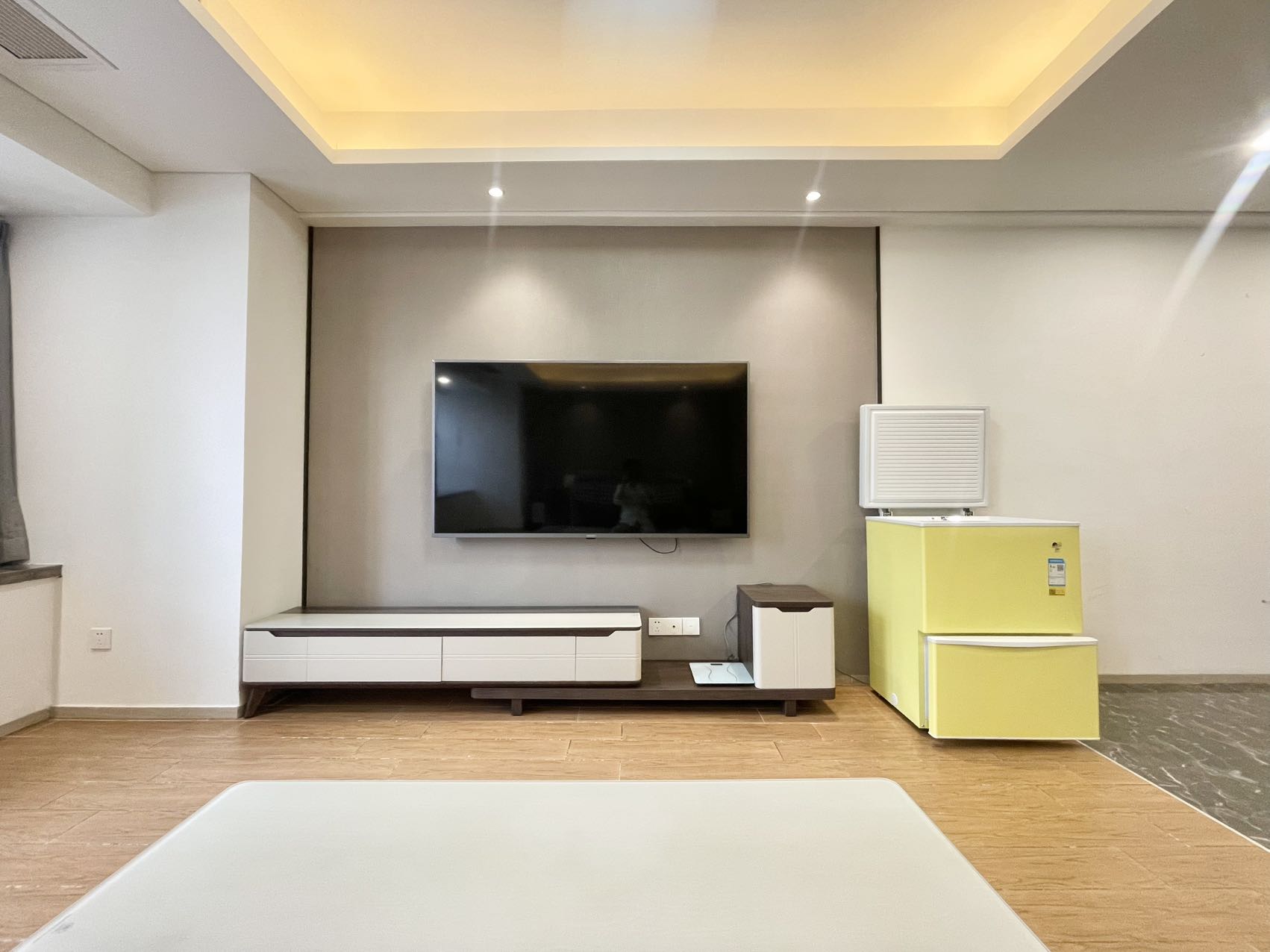 海航豪庭南苑  1室1厅1卫    129.0万客厅