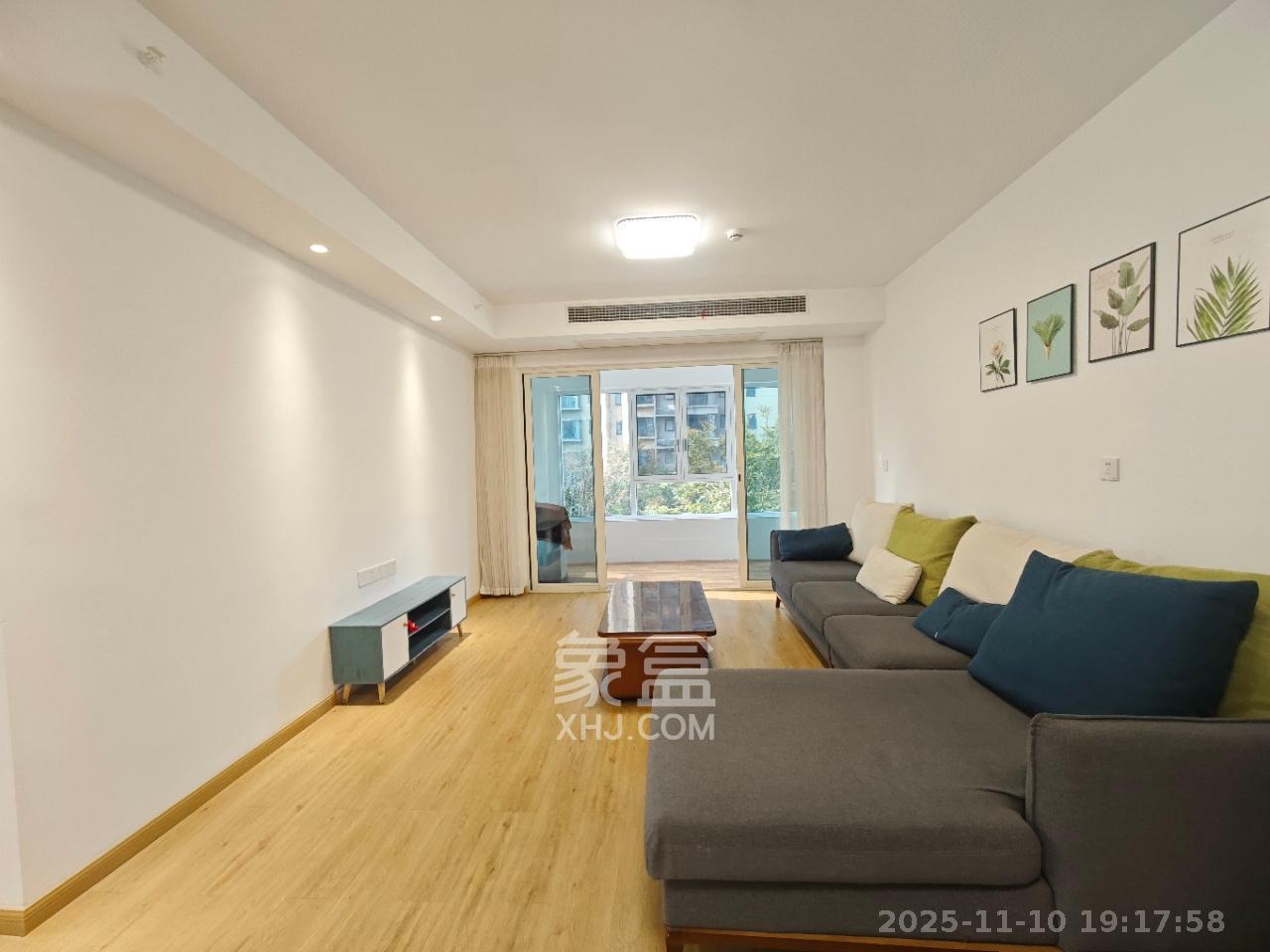 北辰三角洲E7区  3室2厅2卫    3800.0元/月