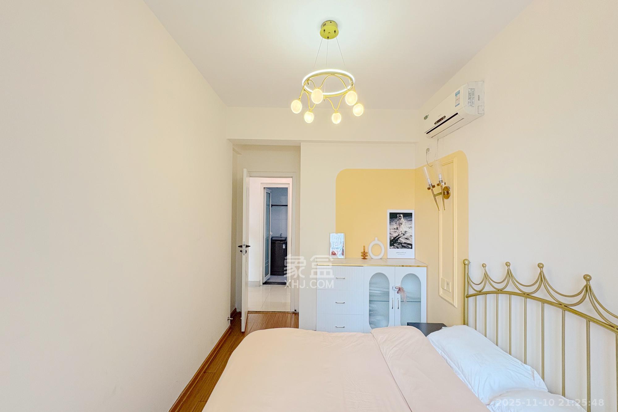 中天广场 2室2厅1卫 82.0万 中天广场 2室2厅1卫 82.0万卧室