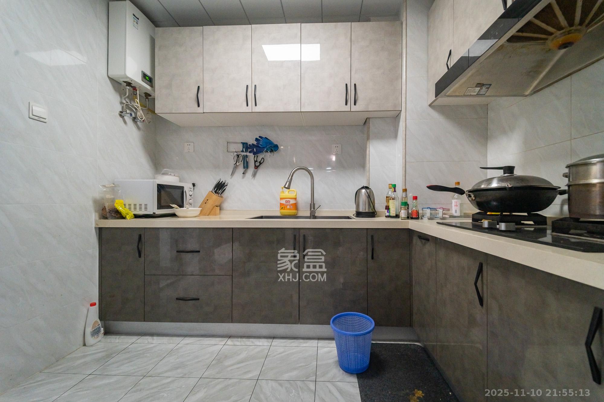 恒基凯旋门三期  3室2厅2卫    108.8万厨房