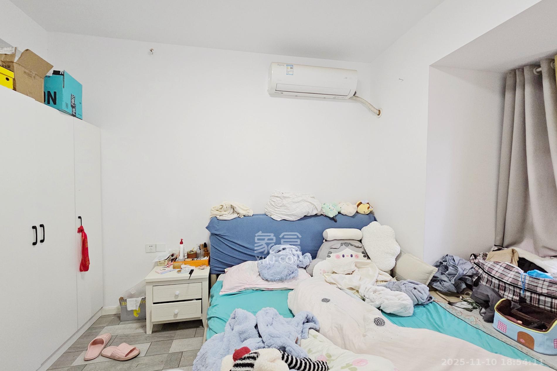 明昇壹城(明昇时代广场)二期 1室0厅0卫 190.0万 明昇壹城(明昇时代广场)二期 1室0厅0卫 190.0万卧室