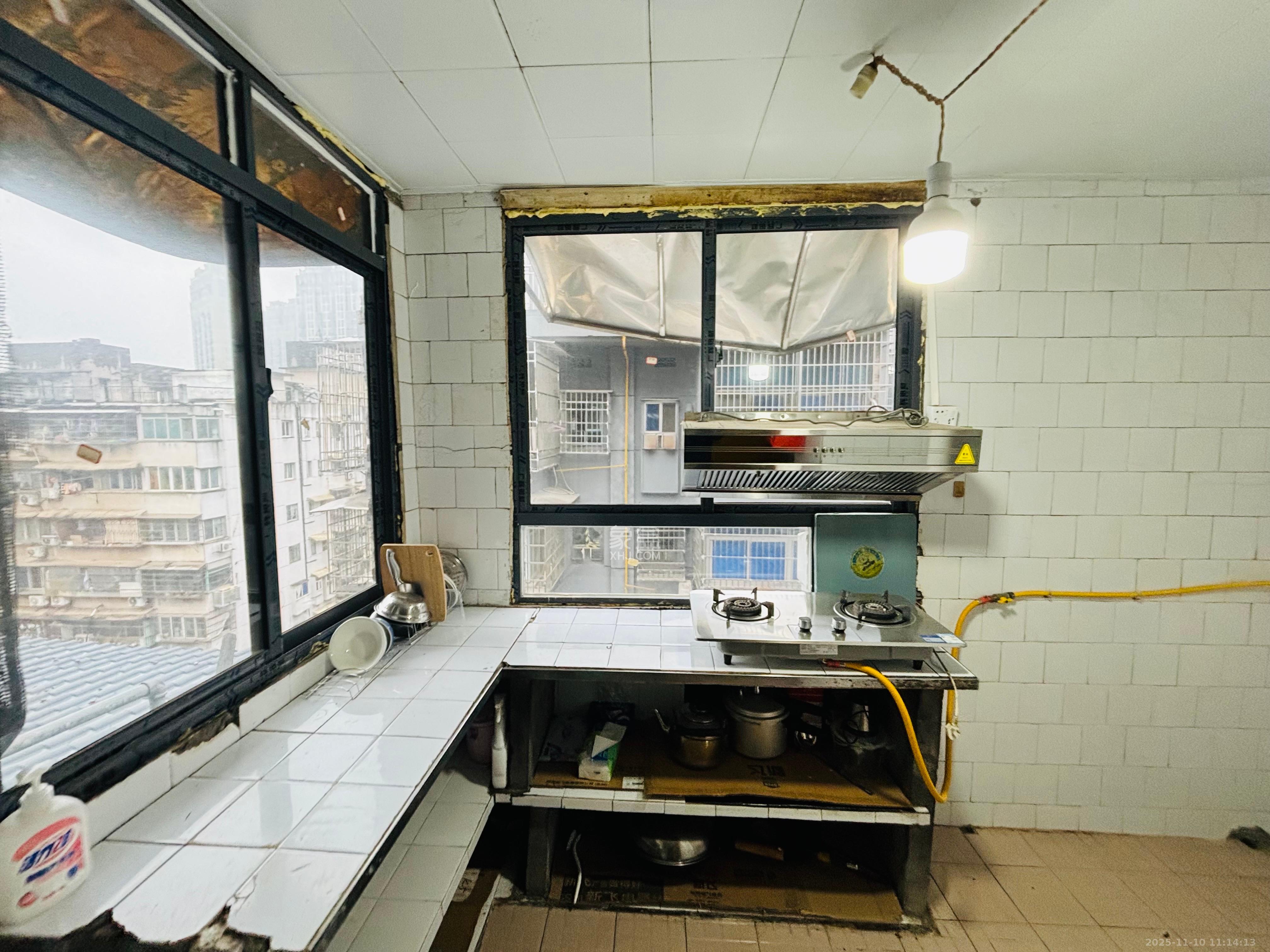 三兴公寓（三兴小区）  2室1厅1卫    1600.0元/月室内图