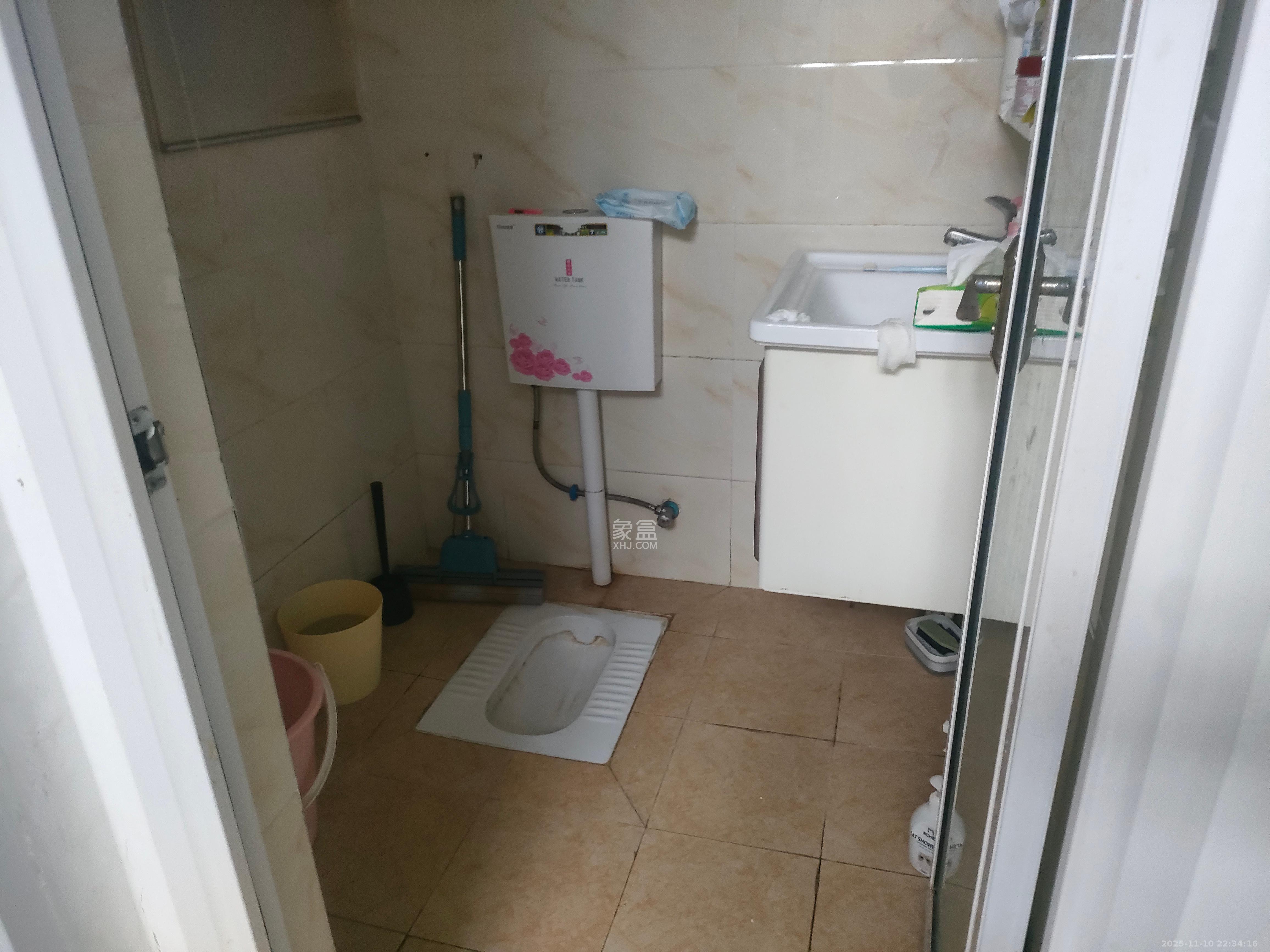 凯通国际城（凯通朝庭）  2室1厅1卫    2300.0元/月室内图