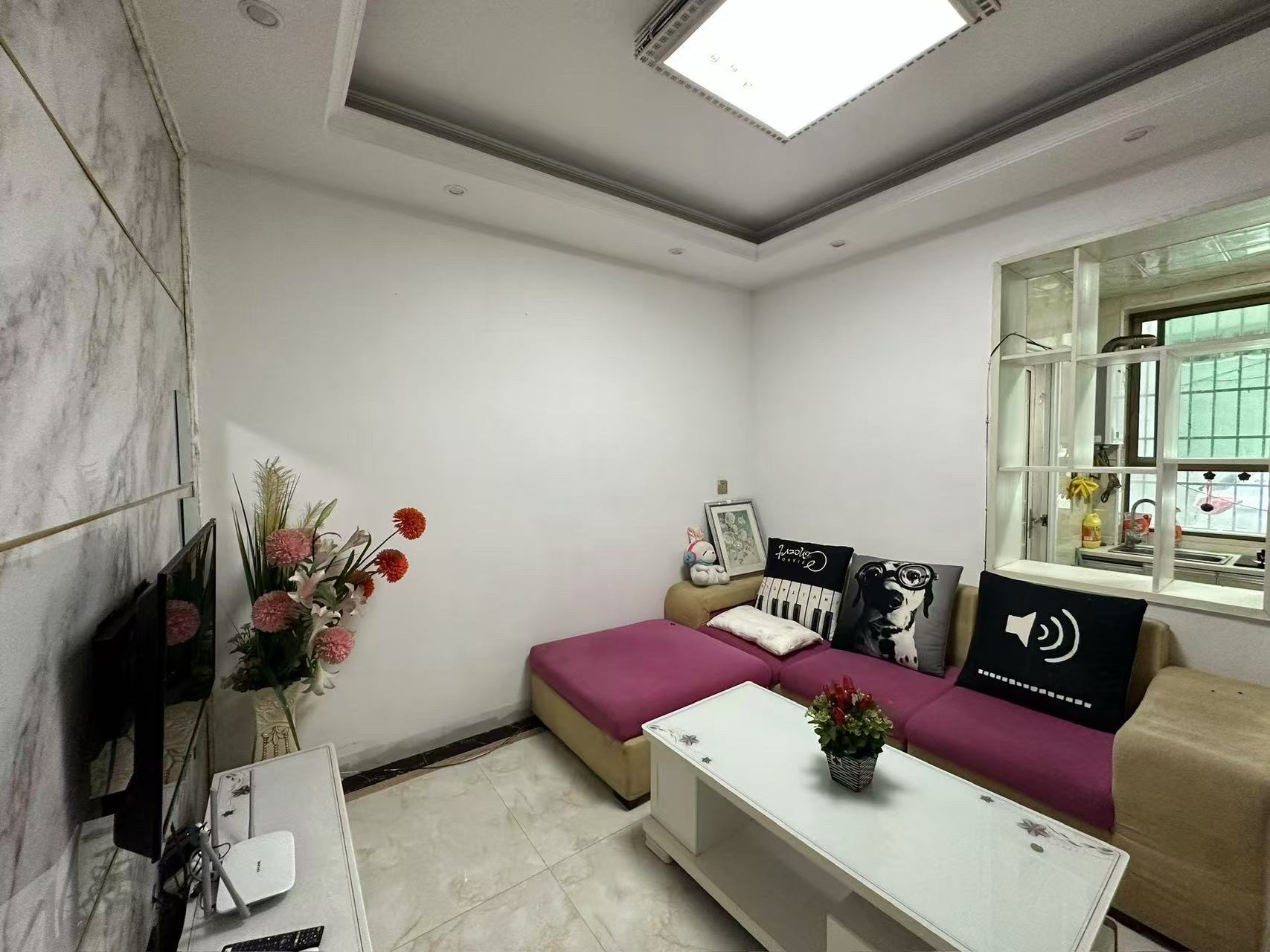 进步巷  2室1厅1卫    1300.0元/月室内图