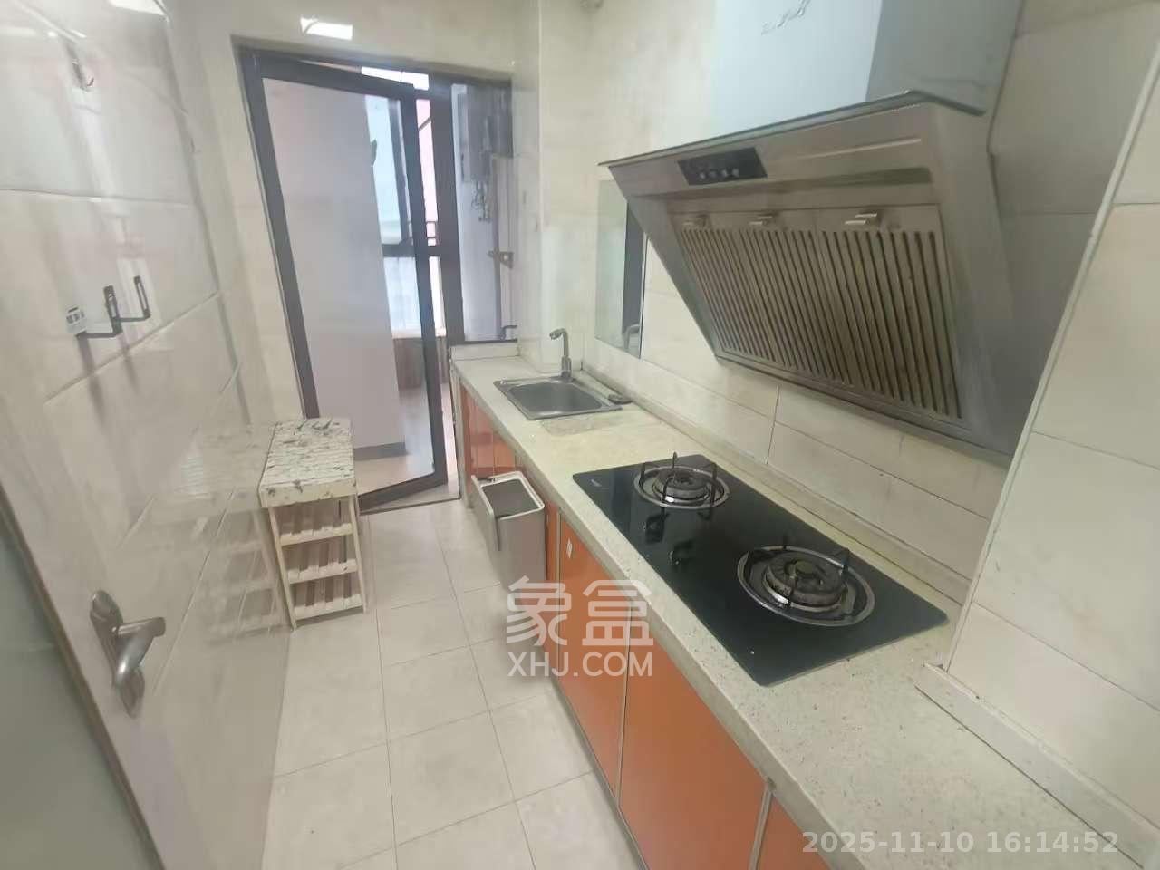 湖湾世景  1室1厅1卫    1250.0元/月室内图