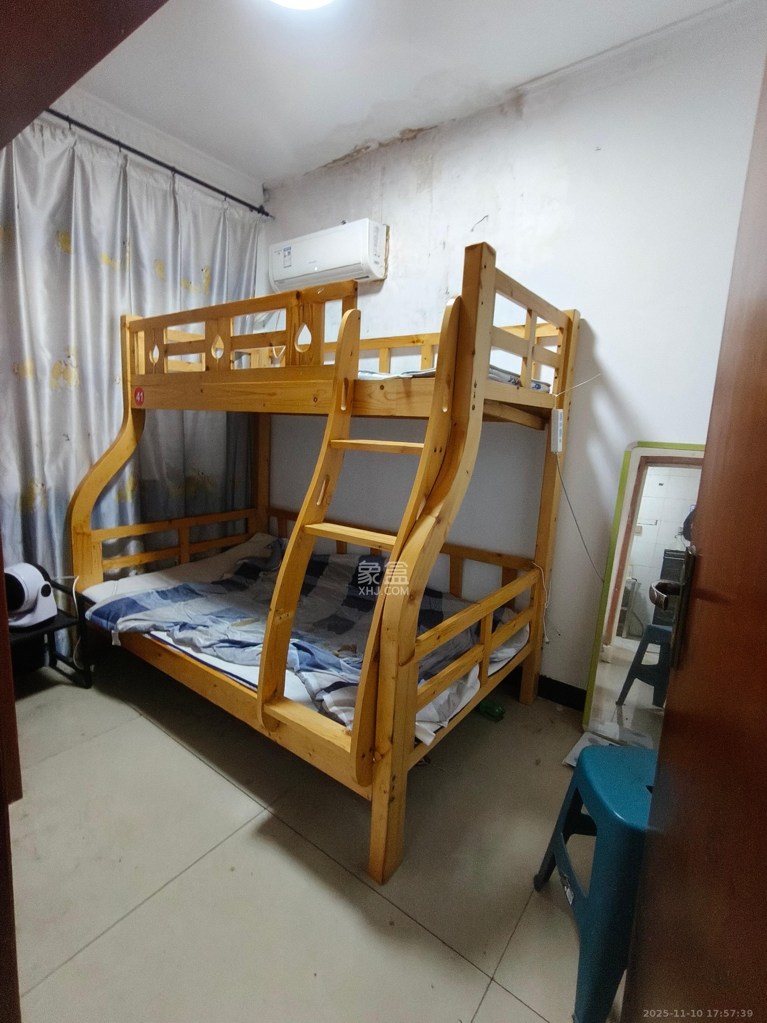 银力家园 3室2厅2卫 2300.0元/月 银力家园 3室2厅2卫 2300.0元/月室内图