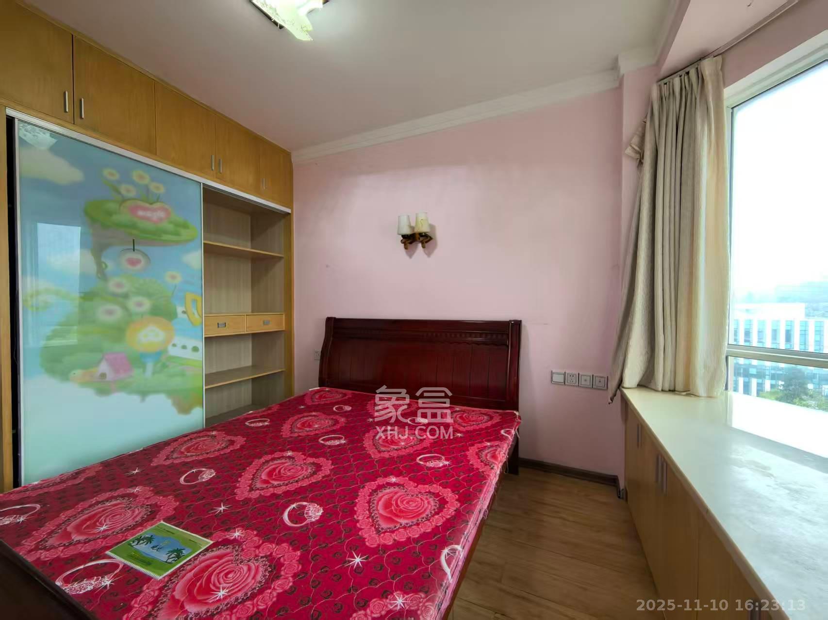 长房西郡  2室2厅2卫    2200.0元/月室内图