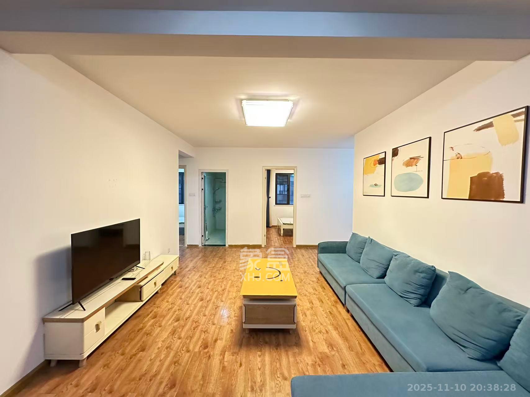 长房云时代  3室2厅2卫    2800.0元/月室内图