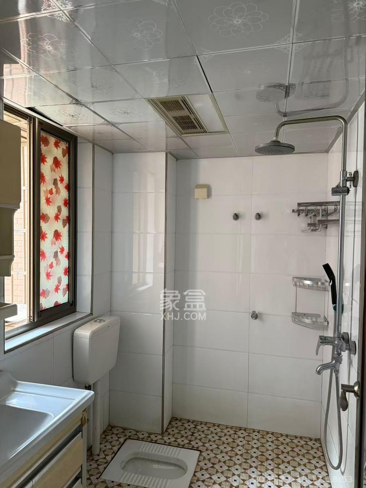 联盟佳苑  3室2厅2卫    1800.0元/月室内图