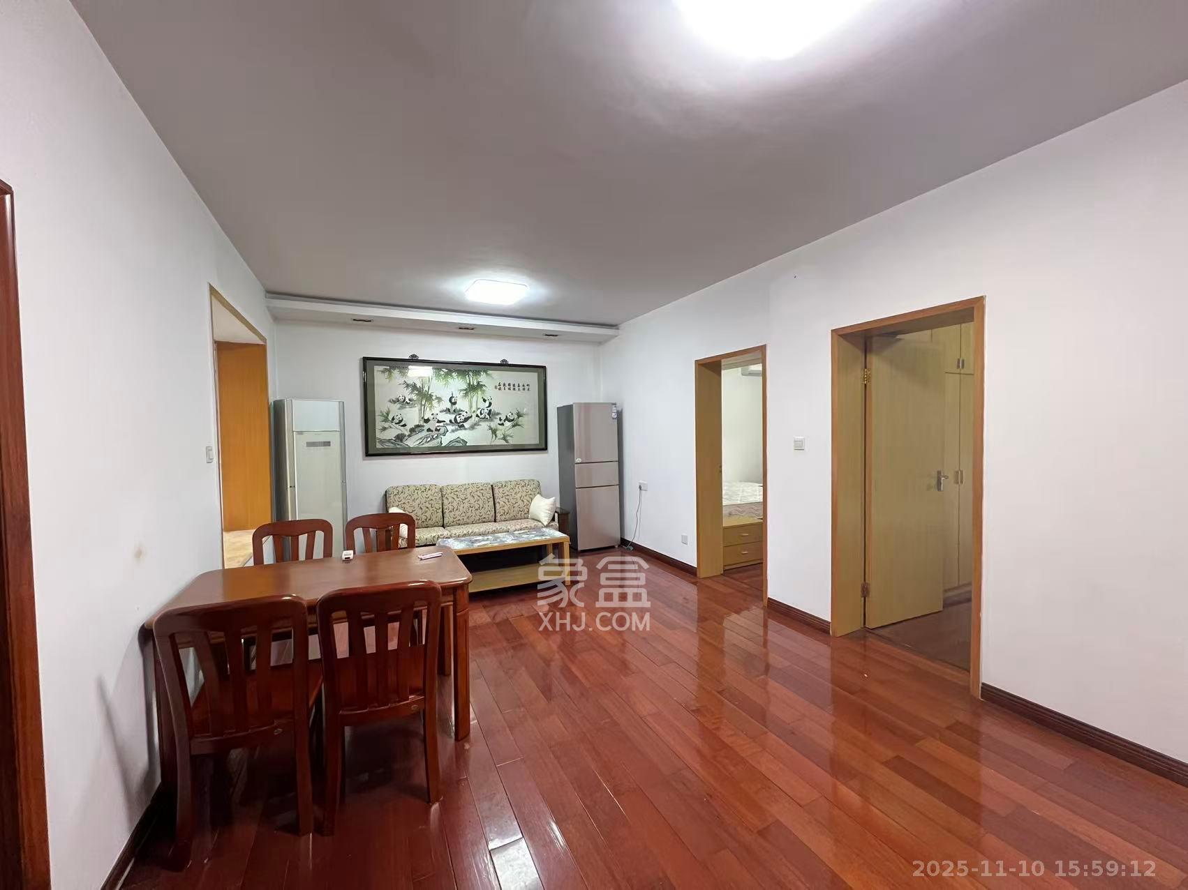 都江新城（都江新苑）  1室2厅1卫    2400.0元/月