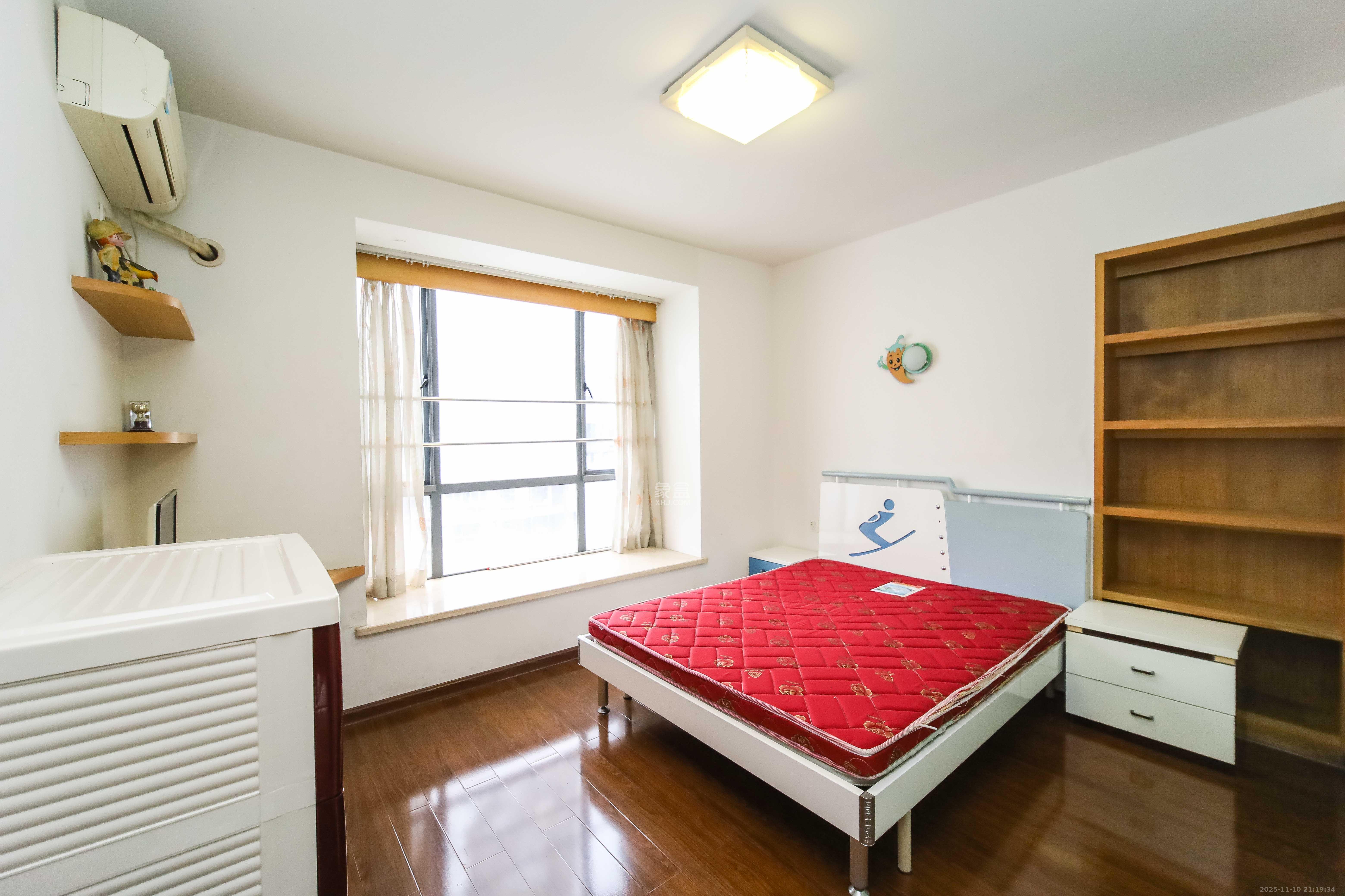 西子花苑 3室2厅2卫 113.0万 西子花苑 3室2厅2卫 113.0万卧室