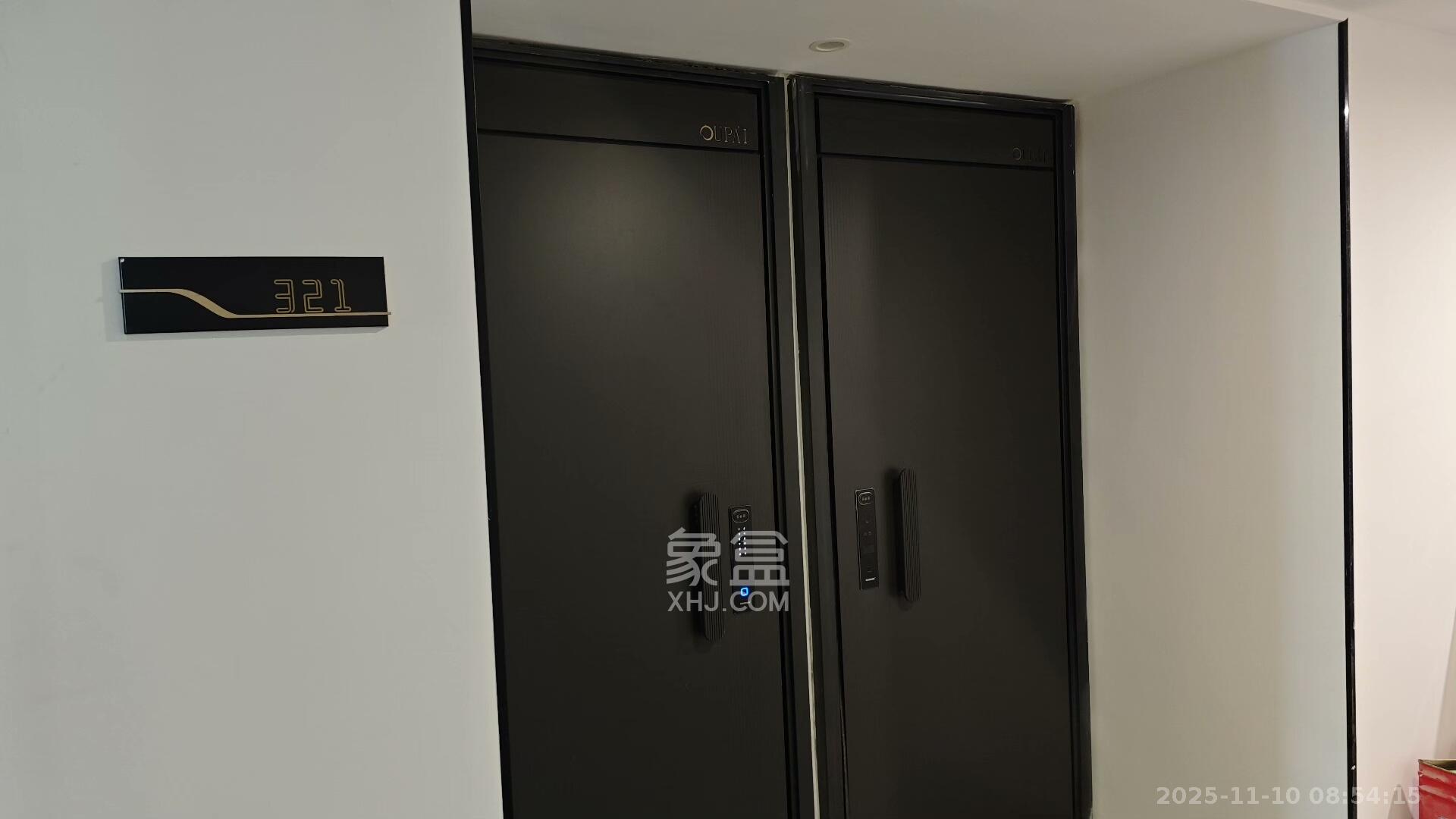 世茂璀璨天城公寓  1室1厅1卫    1400.0元/月