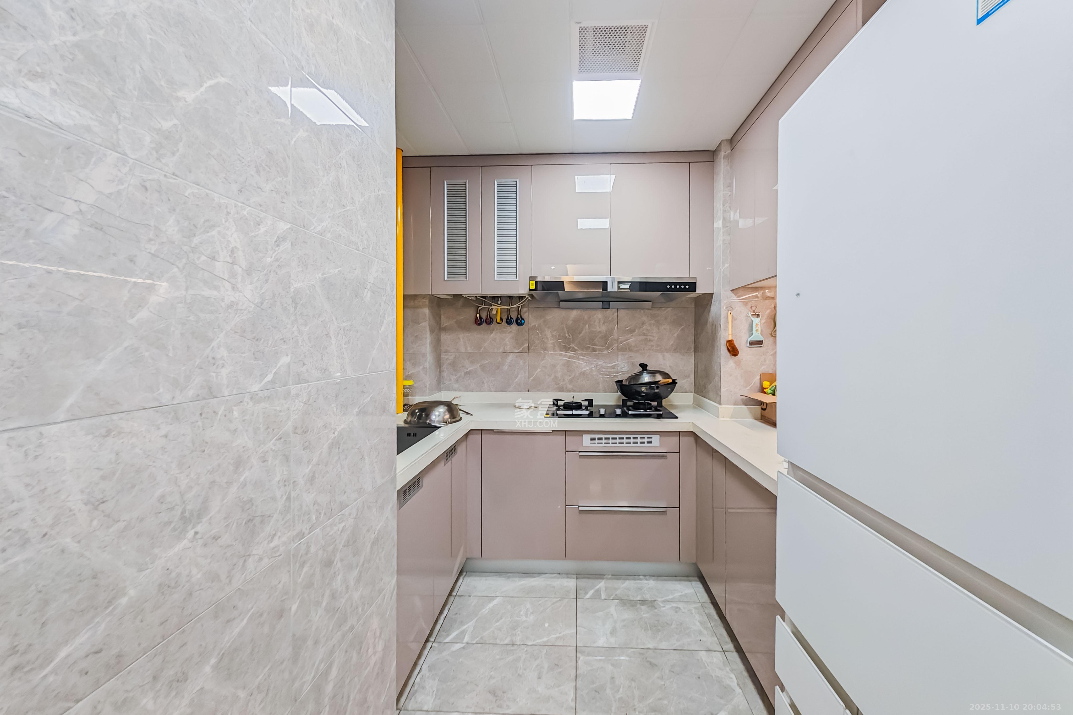 旭辉雨花郡  3室2厅2卫    165.0万其他