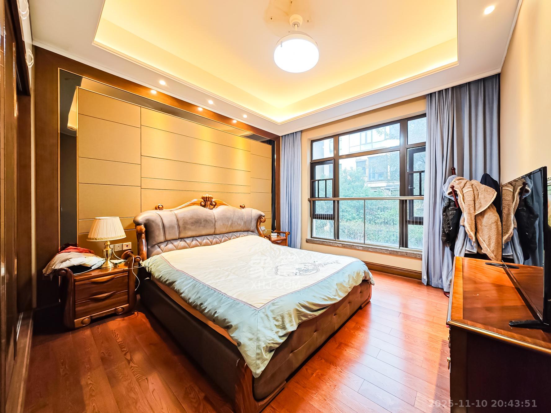 恒大御景天下城一期  3室2厅2卫    145.0万卧室