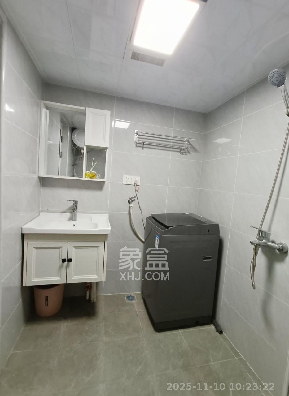 润和彩虹荟  2室2厅1卫    1600.0元/月室内图