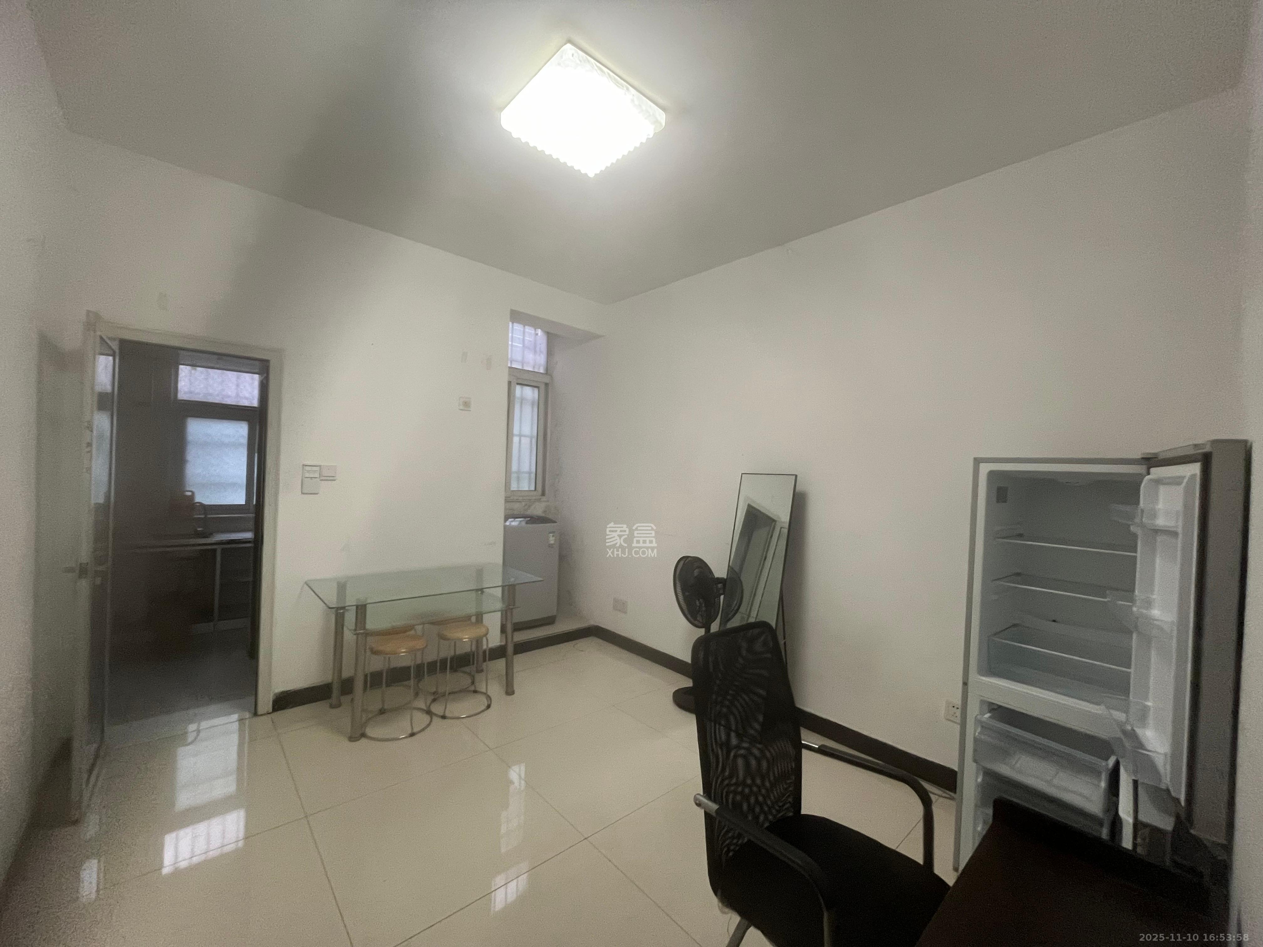 景塘家园 1室1厅1卫 1100.0元/月 景塘家园 1室1厅1卫 1100.0元/月室内图