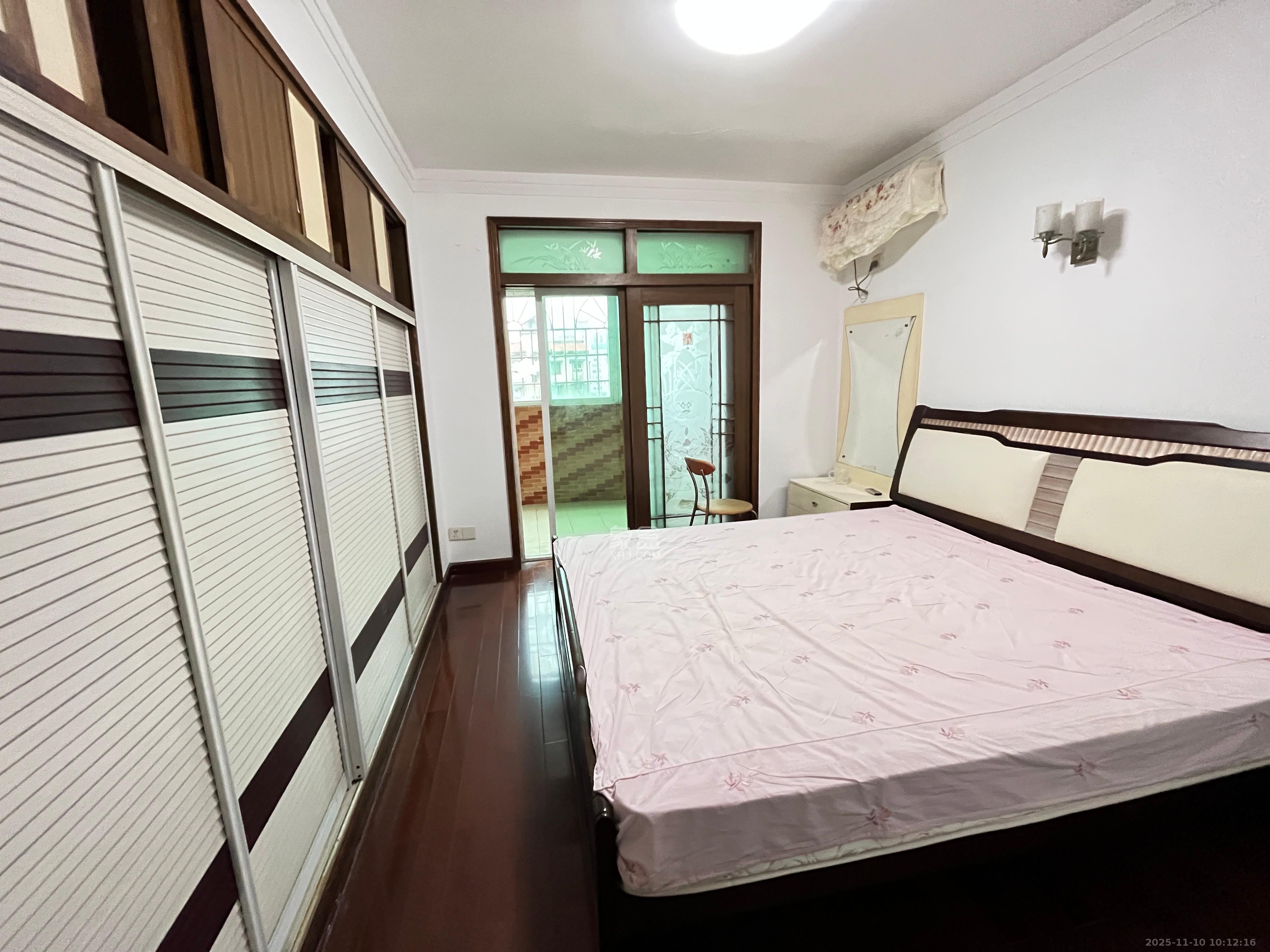 古汉城宿舍（同超集团控股公司）  3室2厅2卫    1800.0元/月室内图