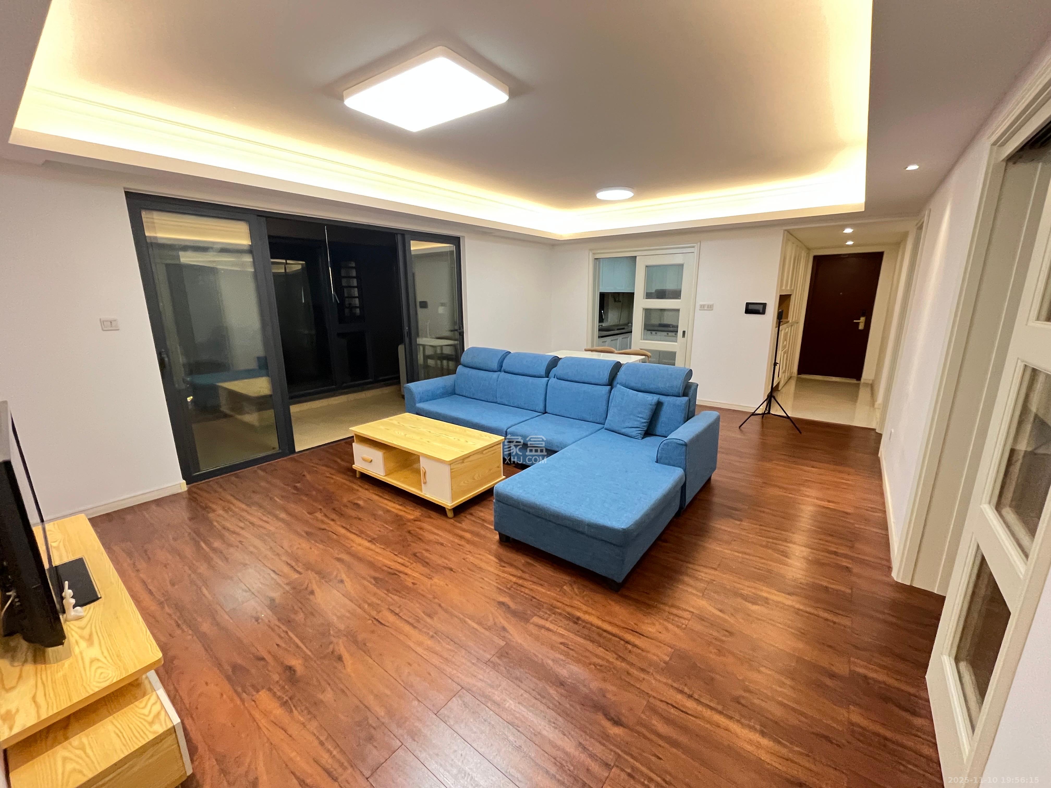 万科魅力之城锋镜里 4室2厅2卫 2798.0元/月 万科魅力之城锋镜里 4室2厅2卫 2798.0元/月室内图