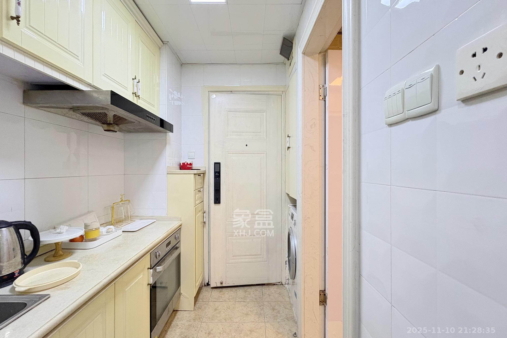 东宸19公馆  1室1厅1卫    45.0万厨房