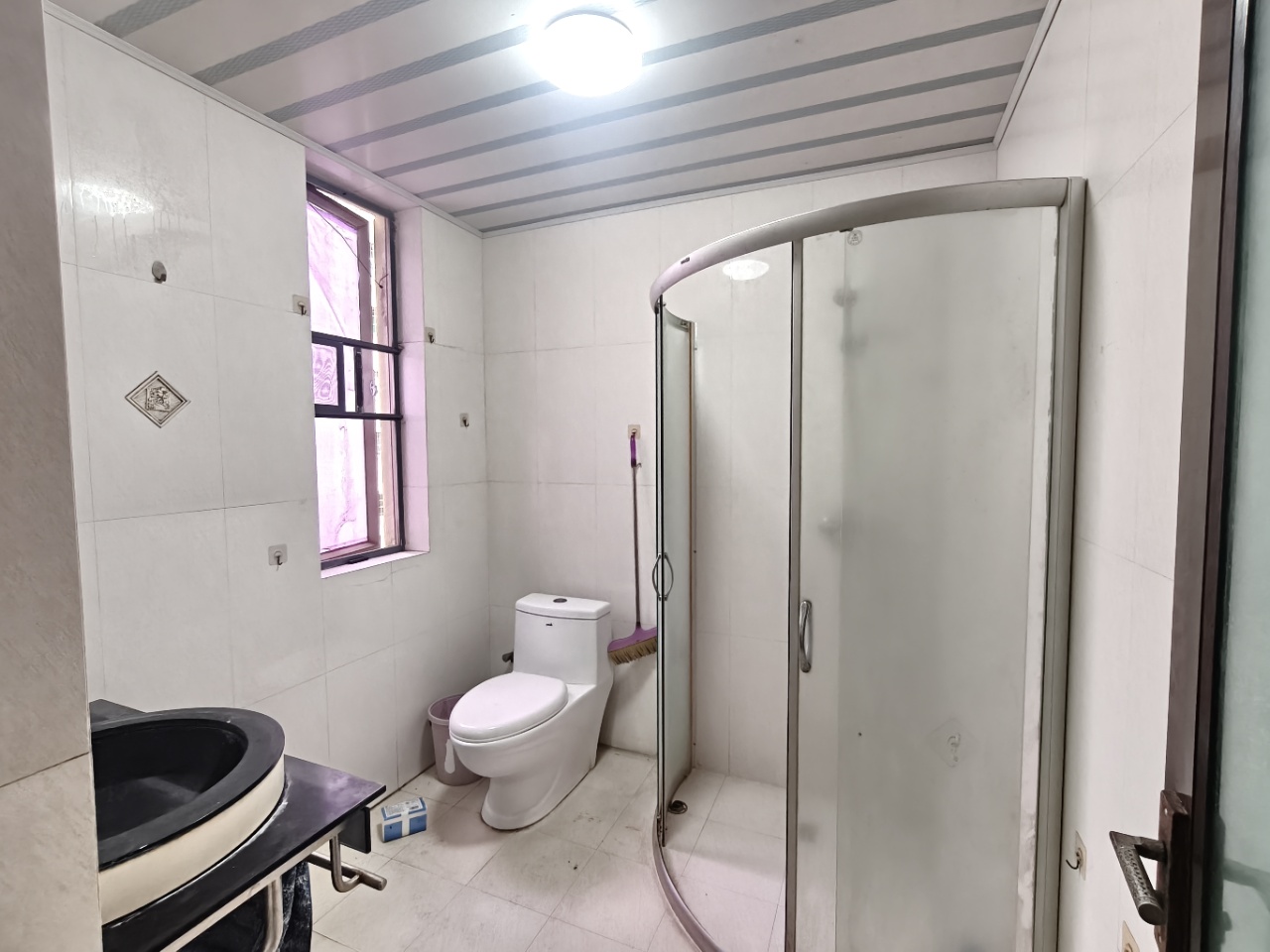 海联新村  3室2厅1卫    2300.0元/月室内图