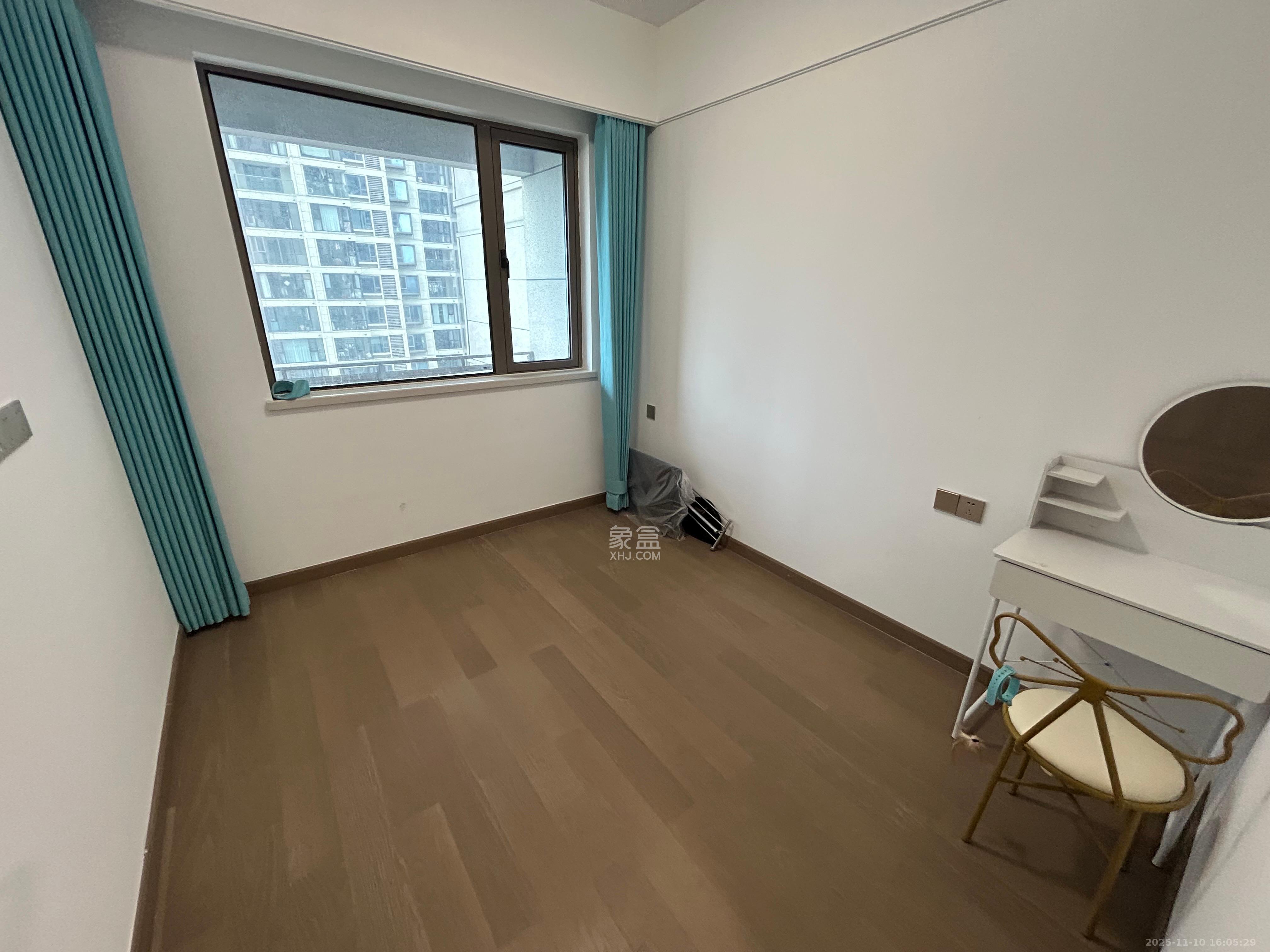 长沙溪山悦  4室2厅2卫    2700.0元/月室内图