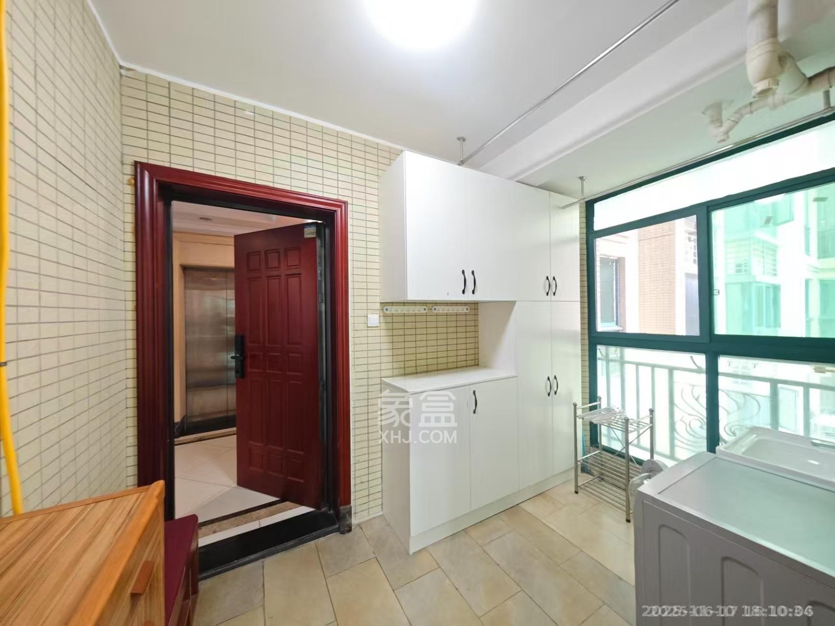 恒大城 2室2厅1卫 1800.0元/月 恒大城 2室2厅1卫 1800.0元/月室内图