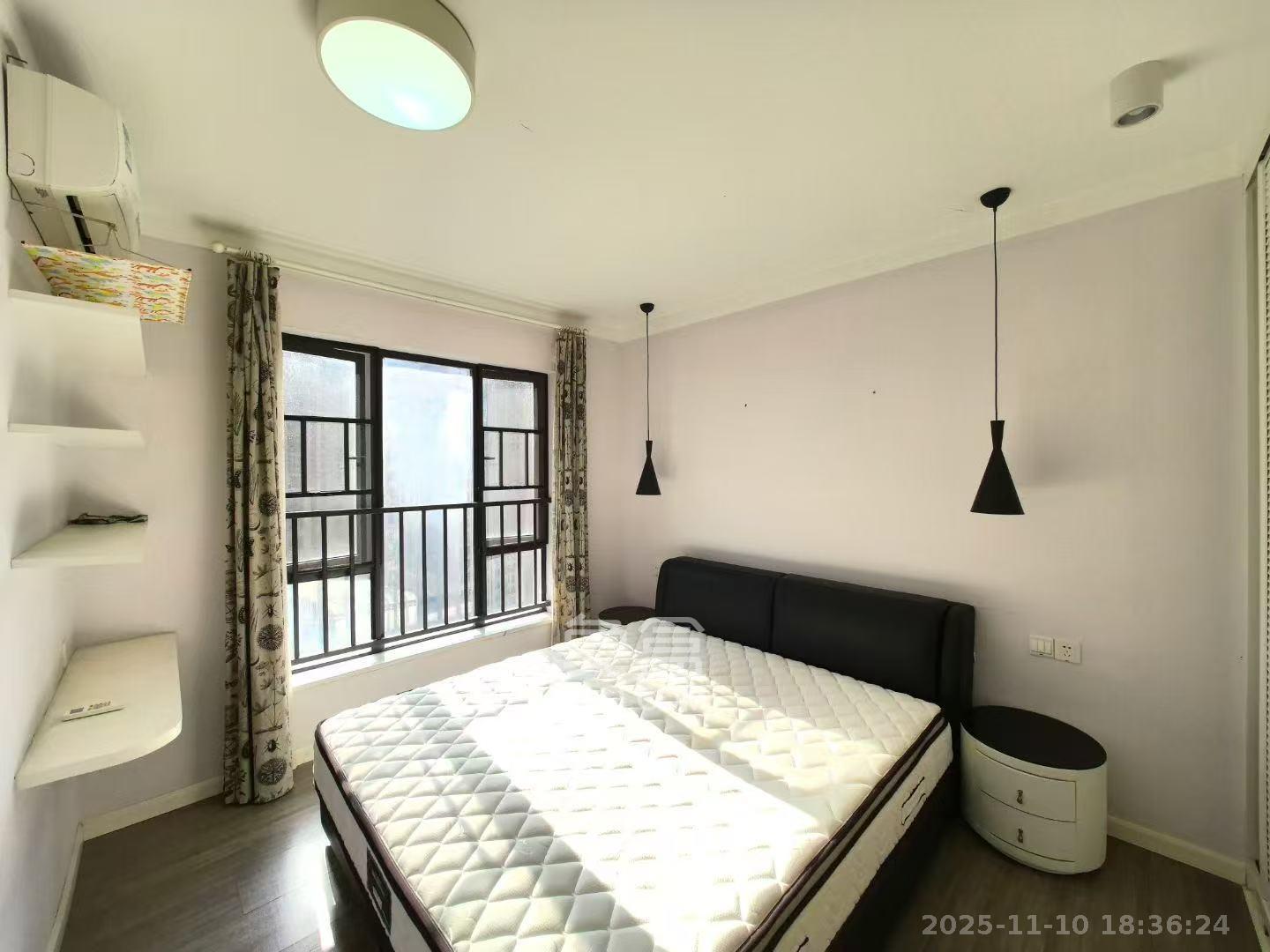 三一街区 2室1厅1卫 2200.0元/月 三一街区 2室1厅1卫 2200.0元/月室内图