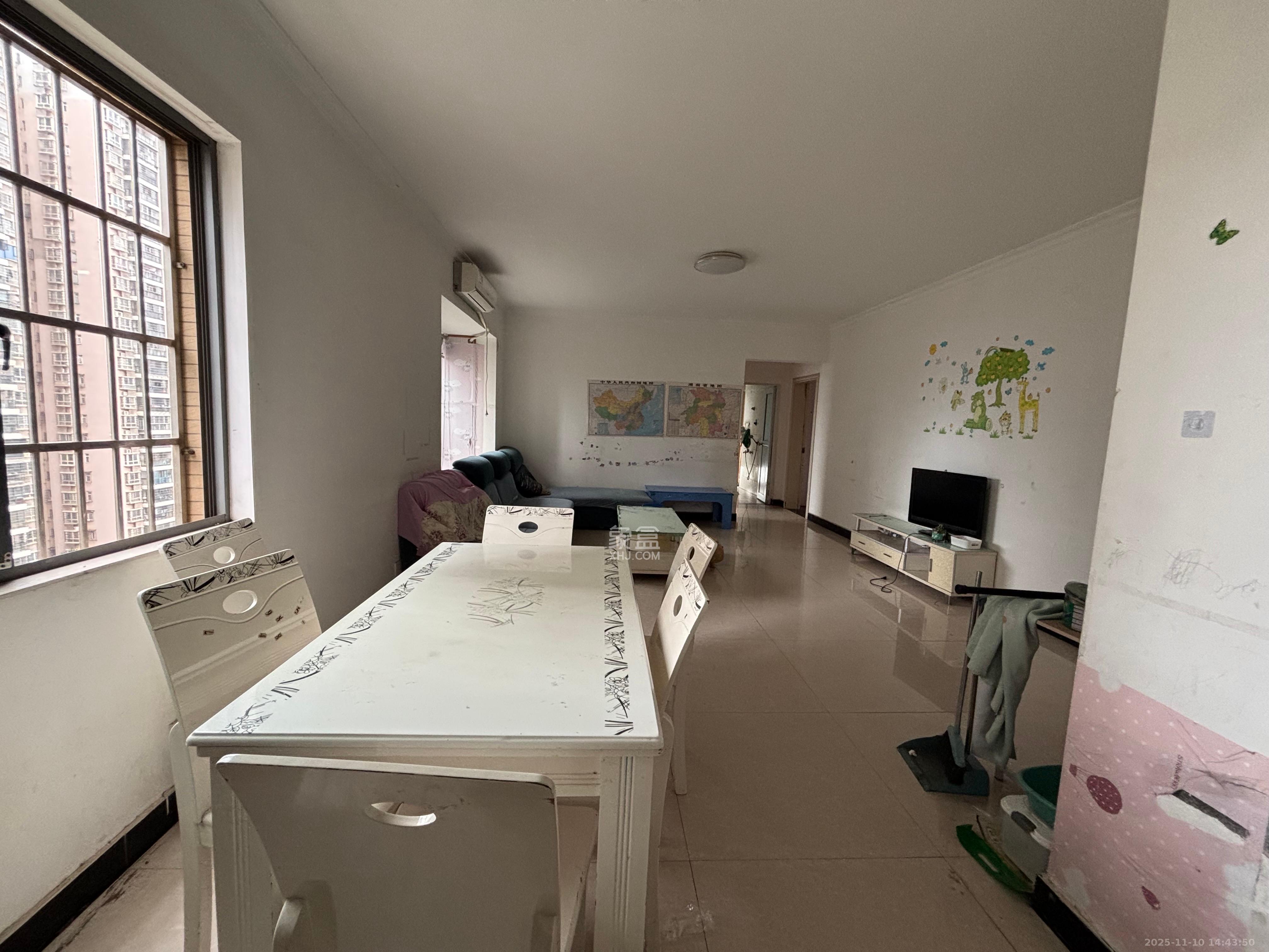 鑫天御景湾  2室1厅1卫    2000.0元/月室内图