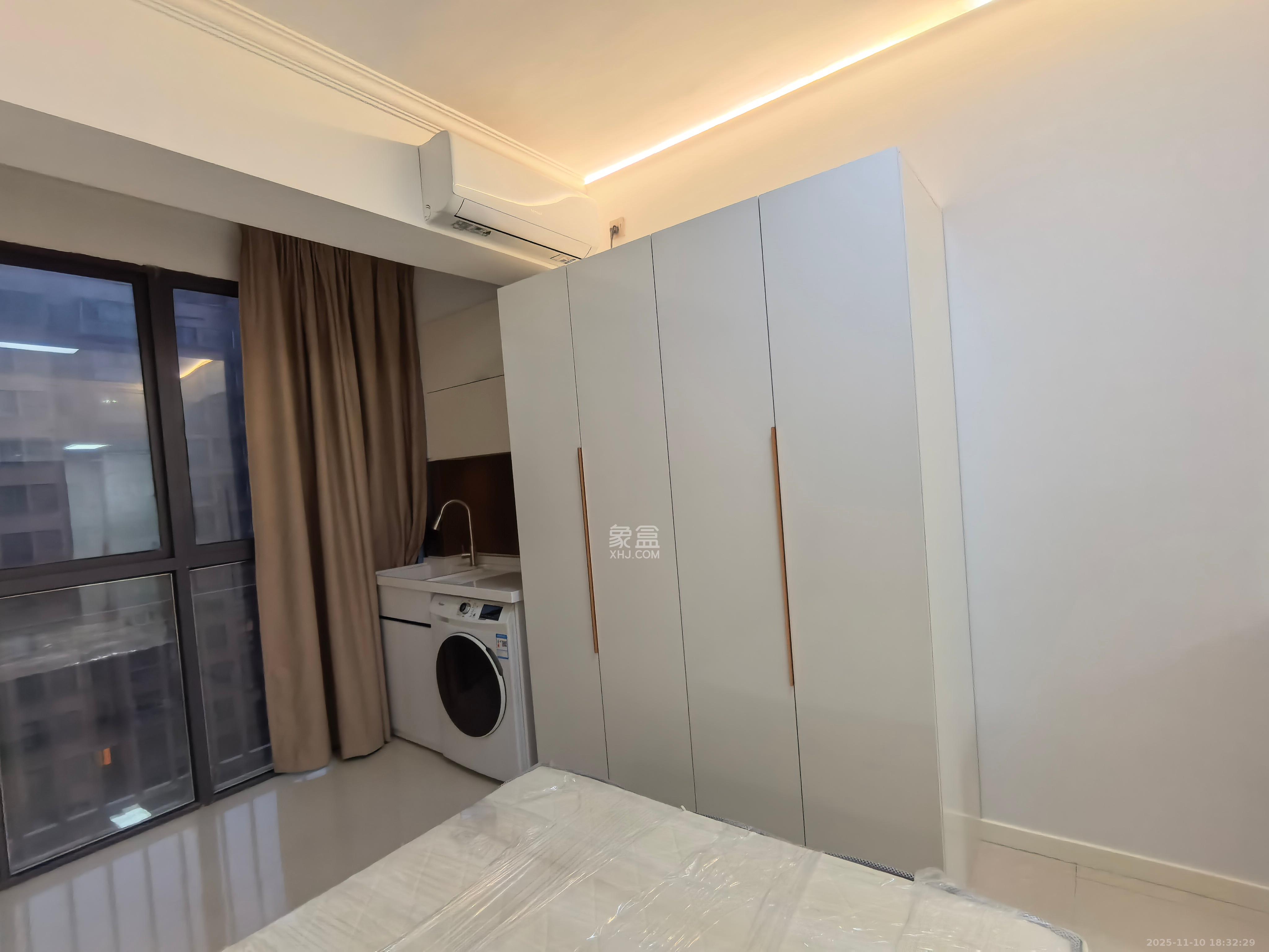 英祥春天  1室1厅1卫    1300.0元/月室内图