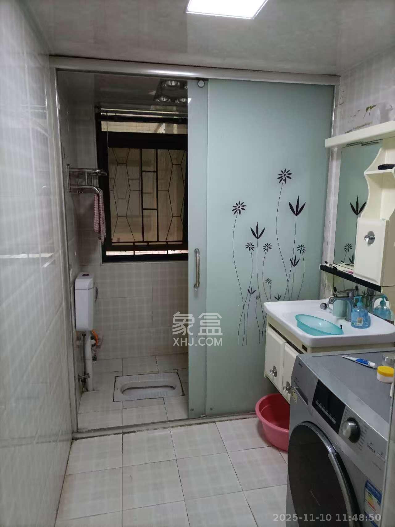 天元涉外景园B区 3室2厅2卫 2400.0元/月 天元涉外景园B区 3室2厅2卫 2400.0元/月室内图